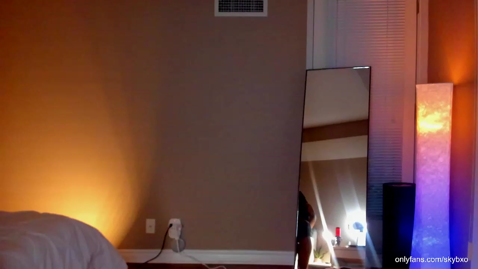 Gallery image thumbnail from SkyB_'s myfreecams stream on, 02/19/2023, 23:46 image 11 of 20