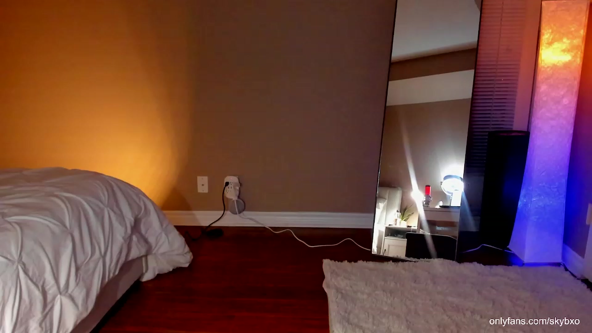 Gallery image thumbnail from SkyB_'s myfreecams stream on, 02/20/2023, 01:50 image 18 of 20