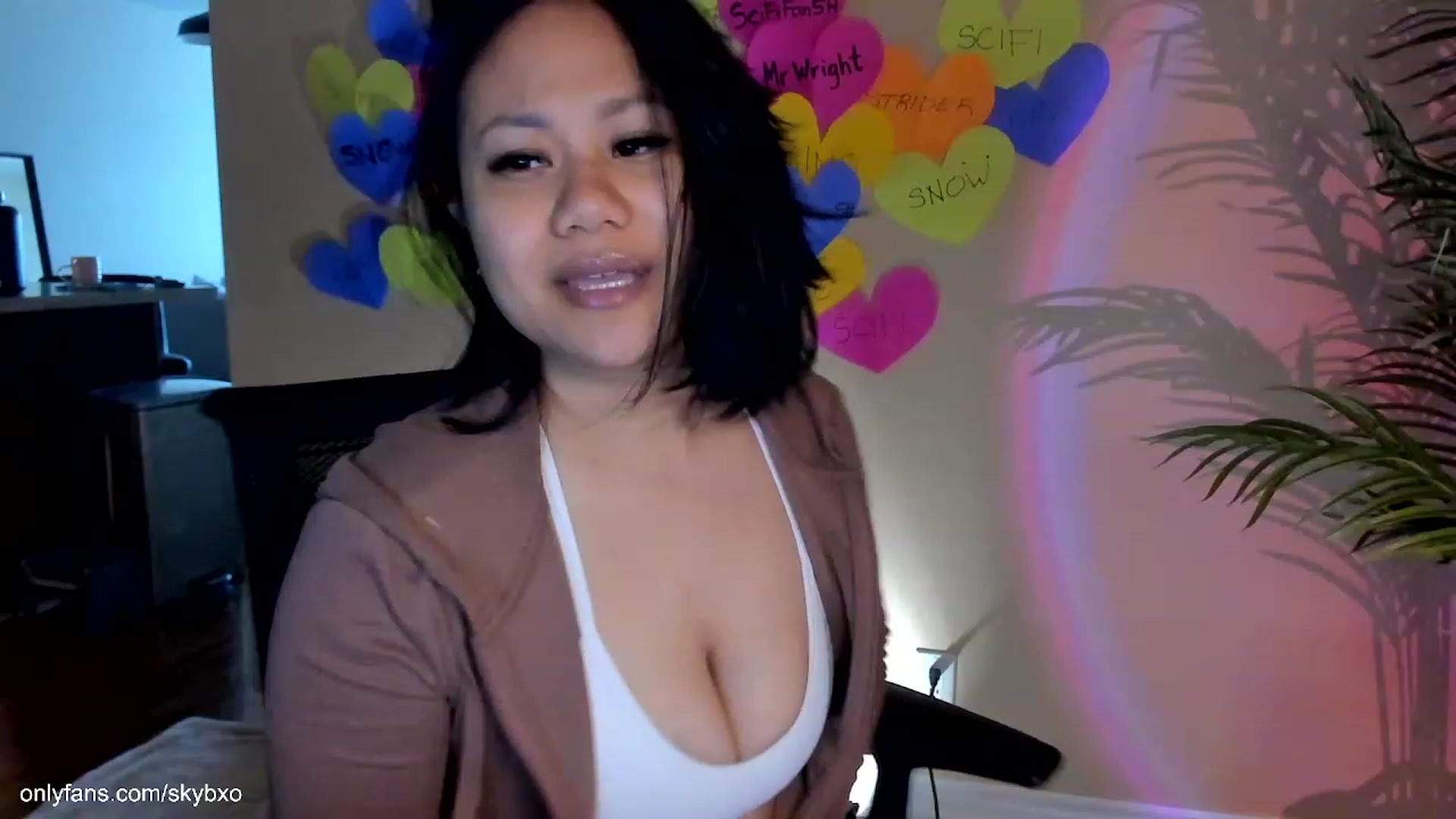 Gallery image thumbnail from SkyB_'s myfreecams stream on, 02/25/2023, 22:02 image 7 of 20