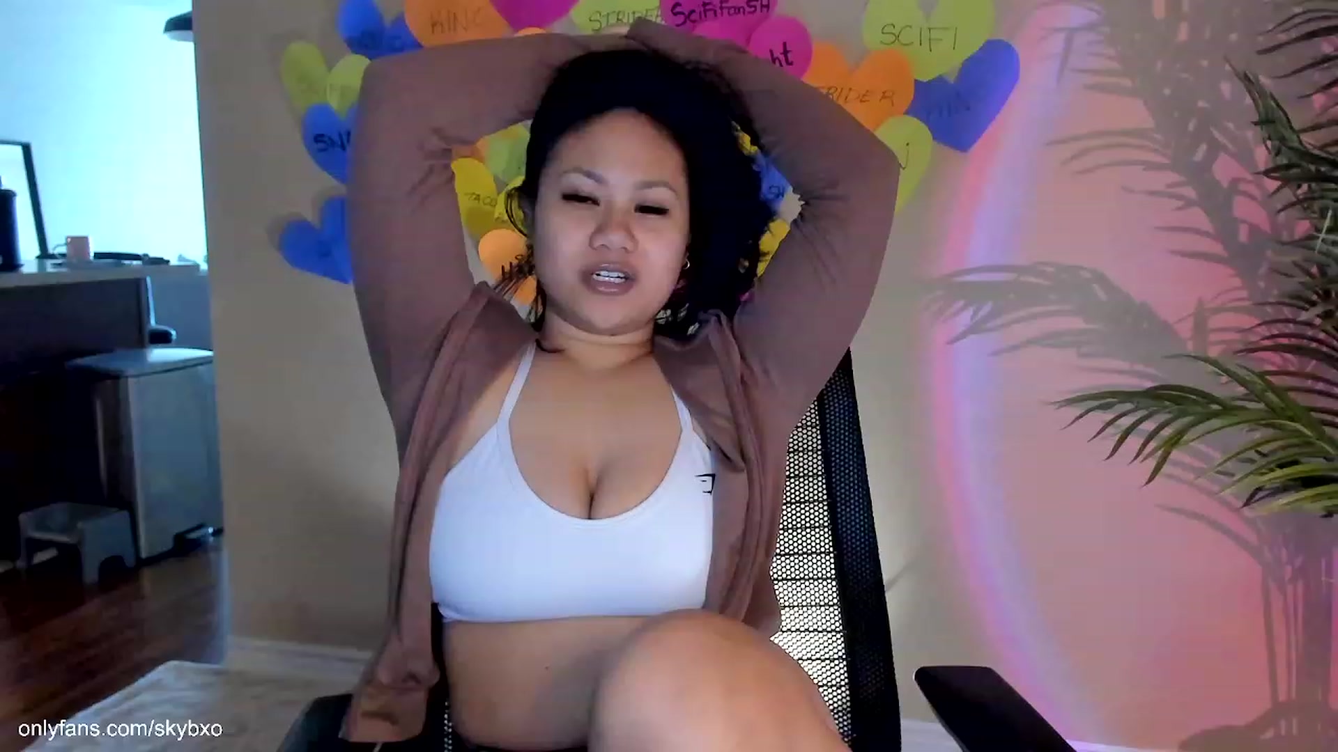 Gallery image thumbnail from SkyB_'s myfreecams stream on, 02/25/2023, 22:02 image 1 of 20