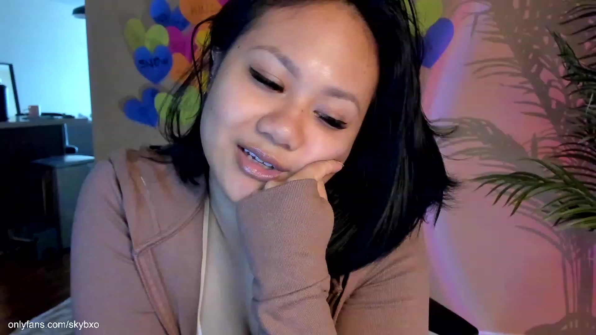 Gallery image thumbnail from SkyB_'s myfreecams stream on, 02/25/2023, 22:02 image 2 of 20