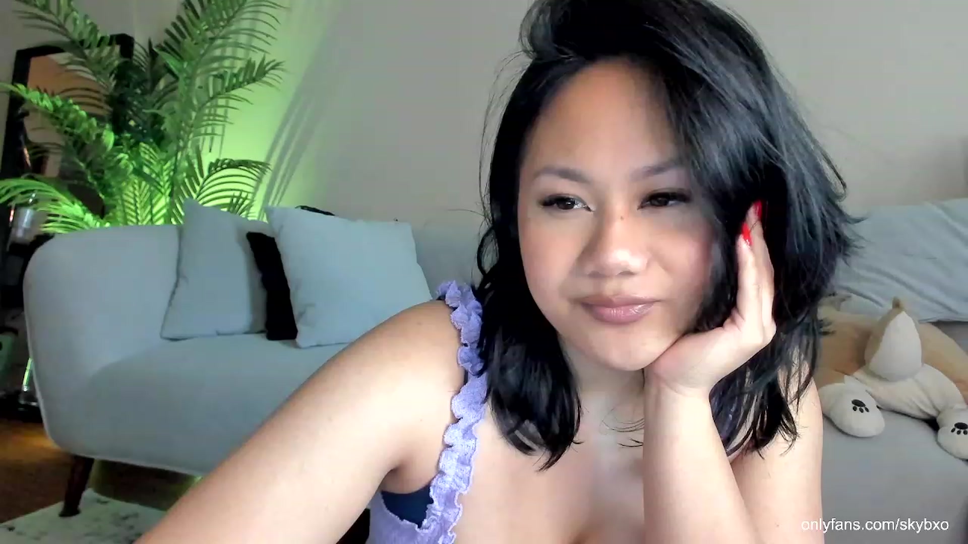 Gallery image thumbnail from SkyB_'s myfreecams stream on, 04/05/2023, 18:37 image 13 of 20