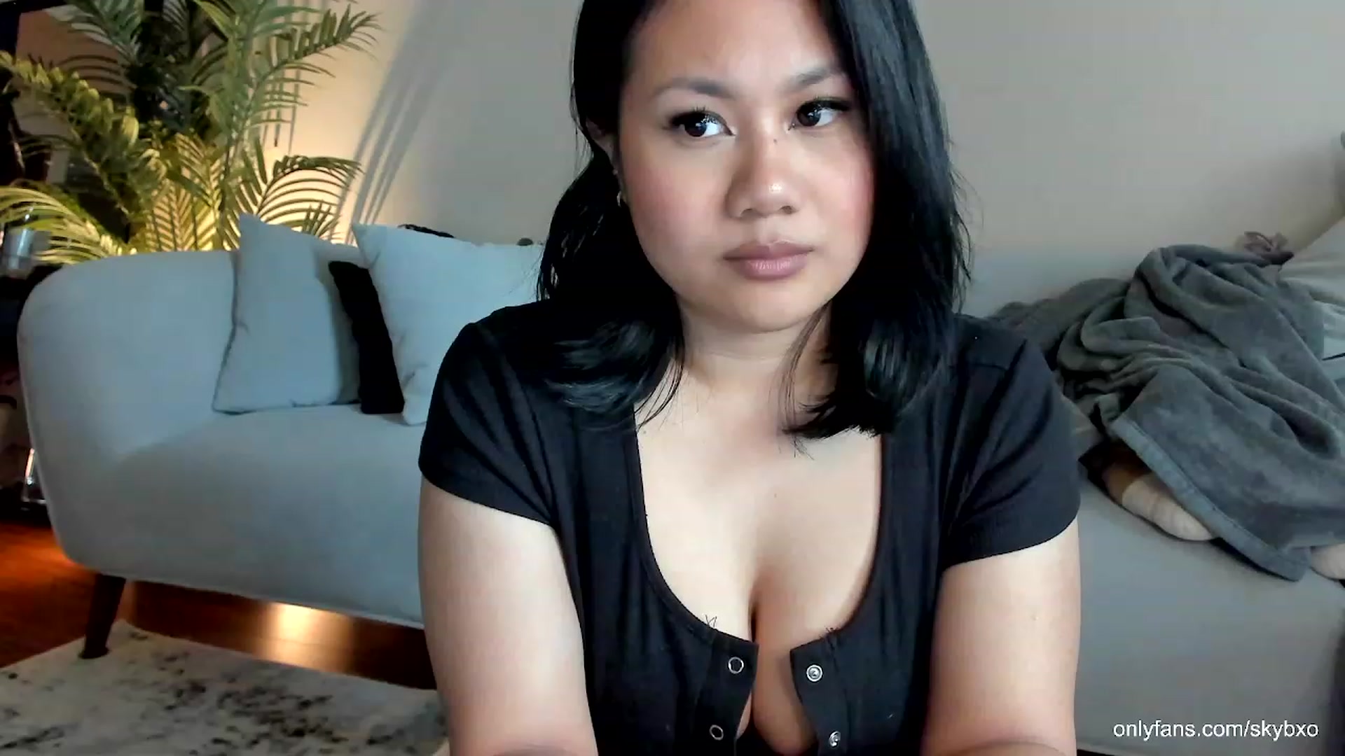 Gallery image thumbnail from SkyB_'s myfreecams stream on, 04/05/2023, 21:47 image 4 of 20