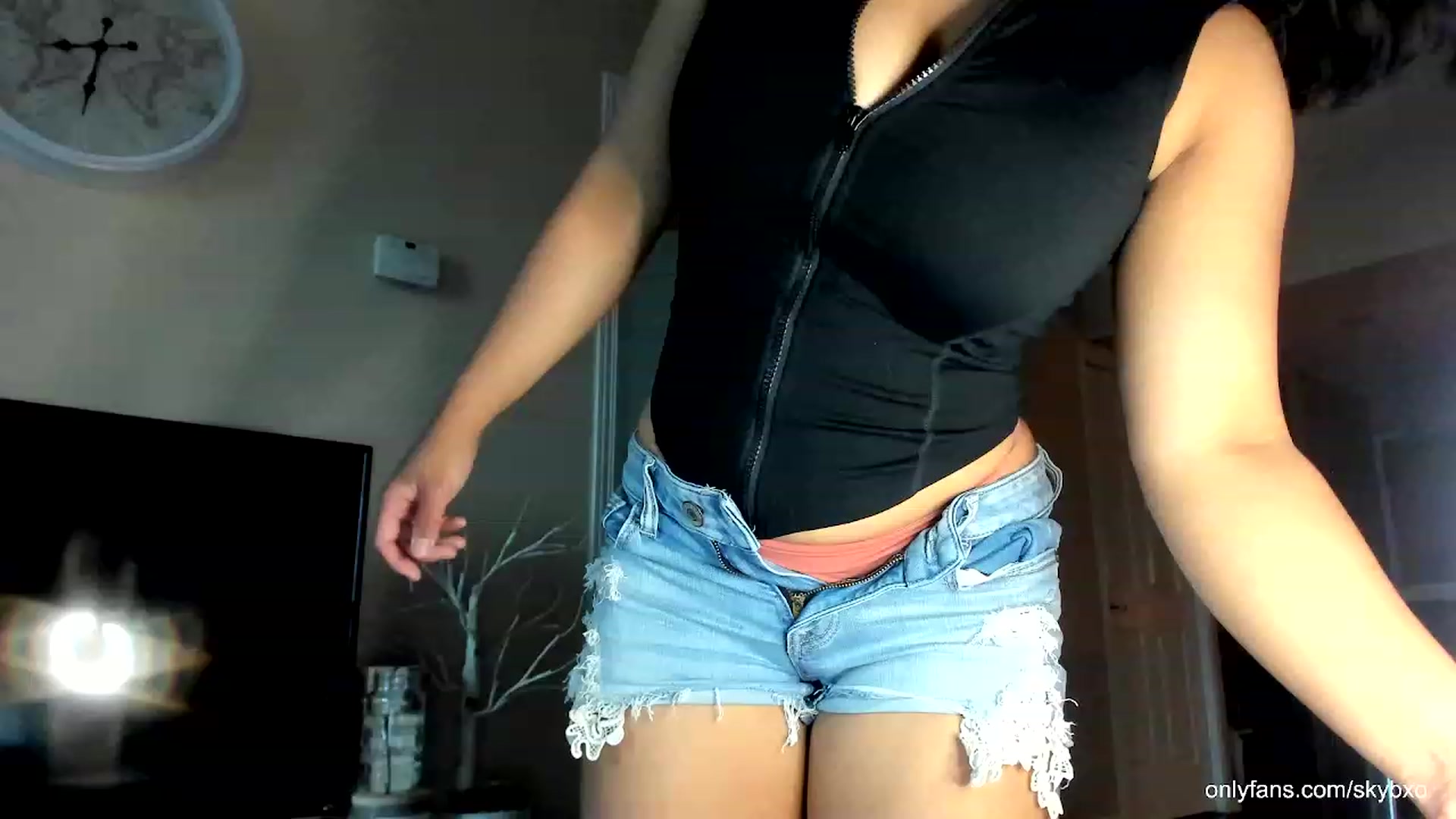 Gallery image thumbnail from SkyB_'s myfreecams stream on, 07/13/2023, 01:08 image 10 of 20