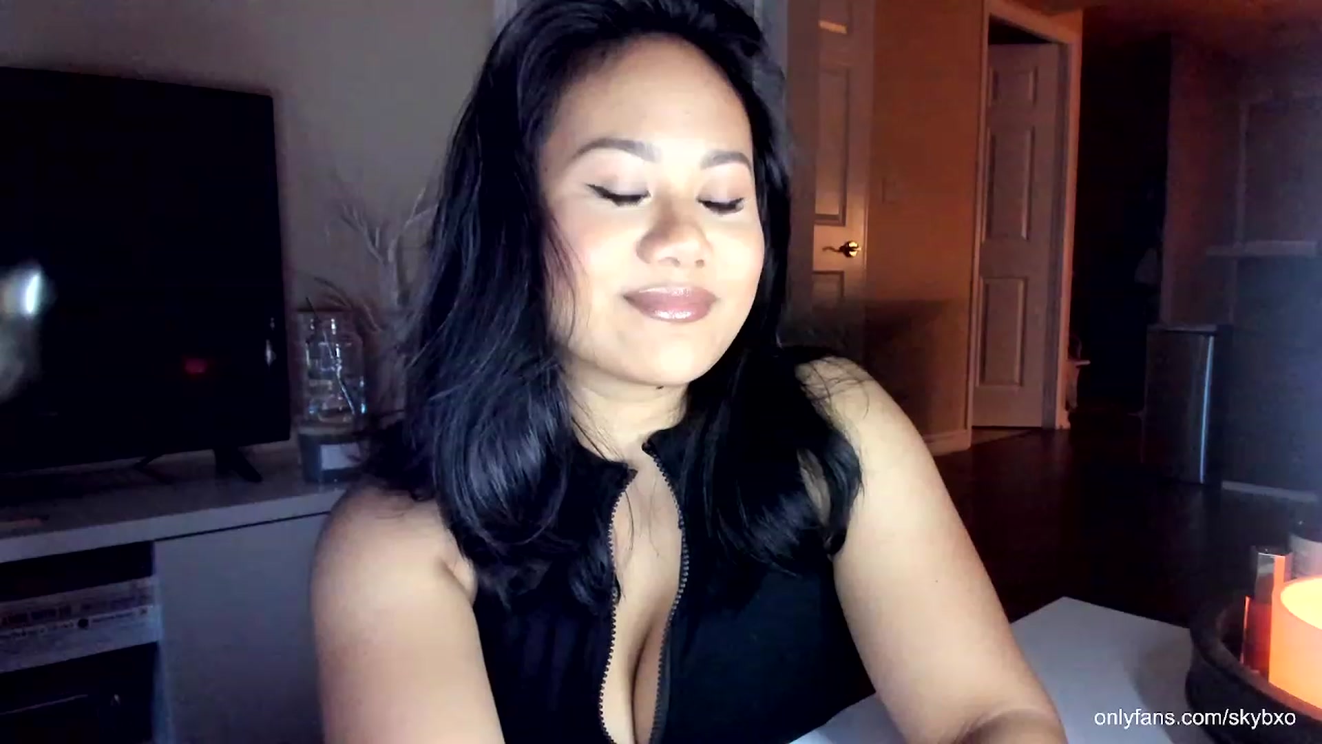 Gallery image thumbnail from SkyB_'s myfreecams stream on, 07/13/2023, 01:08 image 18 of 20