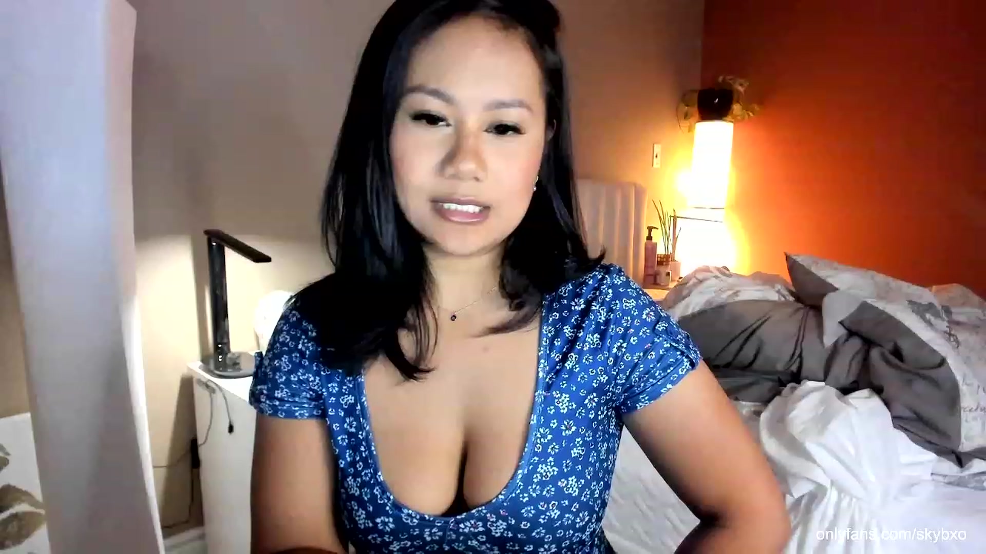 Gallery image thumbnail from SkyB_'s myfreecams stream on, 08/17/2023, 01:03 image 18 of 20