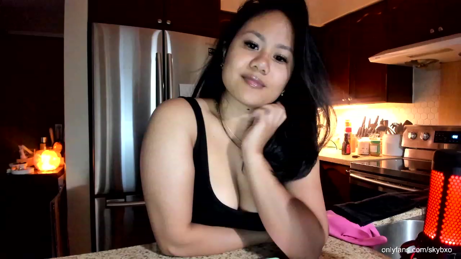 Gallery image thumbnail from SkyB_'s myfreecams stream on, 08/19/2023, 01:13 image 2 of 20