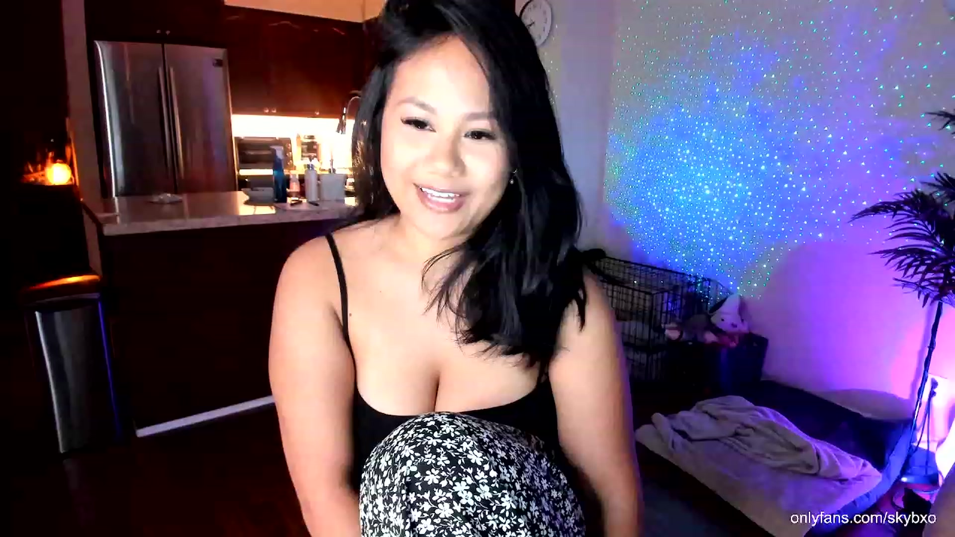 Gallery image thumbnail from SkyB_'s myfreecams stream on, 09/06/2023, 24:46 image 17 of 20