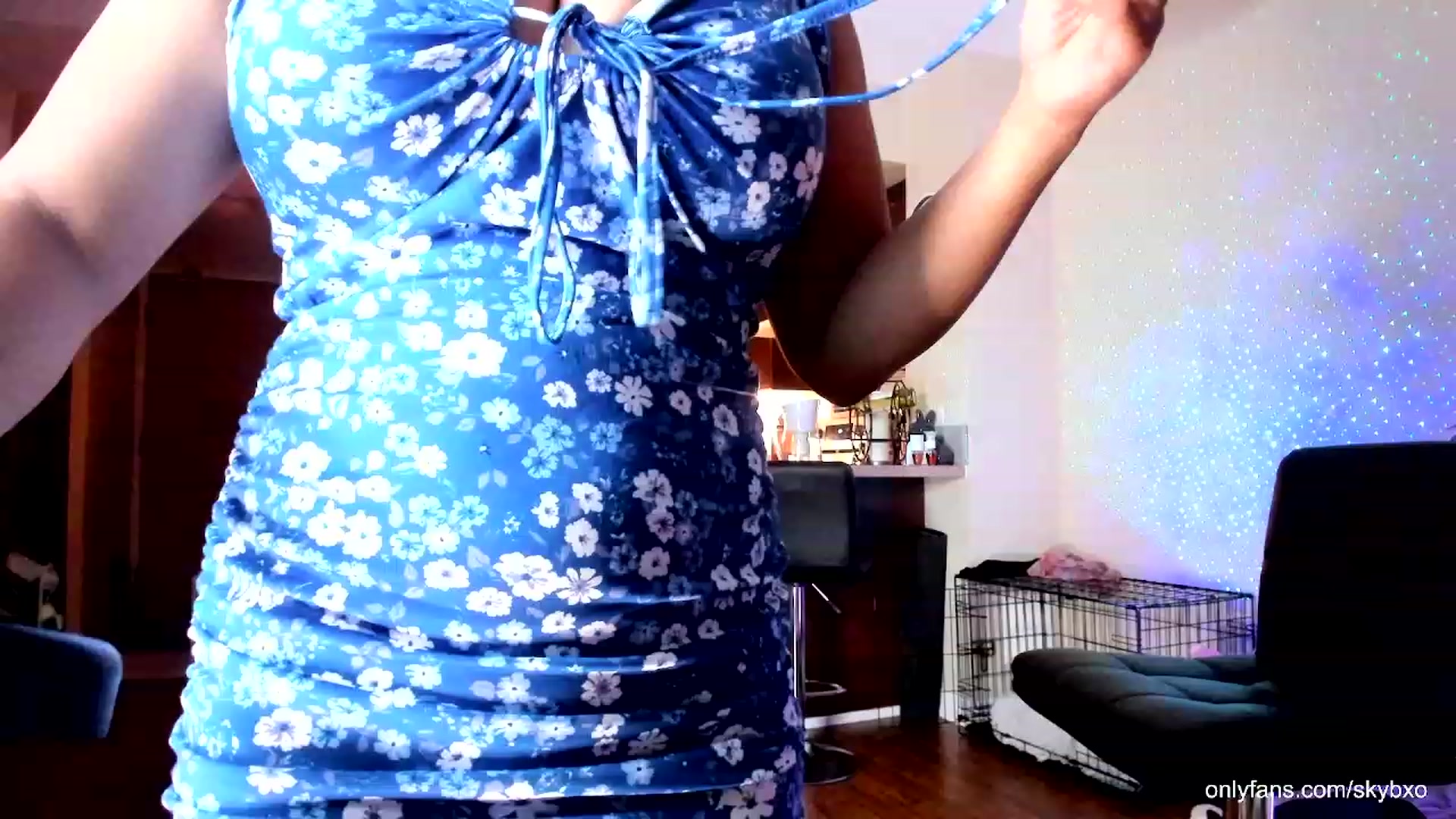 Gallery image thumbnail from SkyB_'s myfreecams stream on, 09/15/2023, 24:42 image 14 of 20