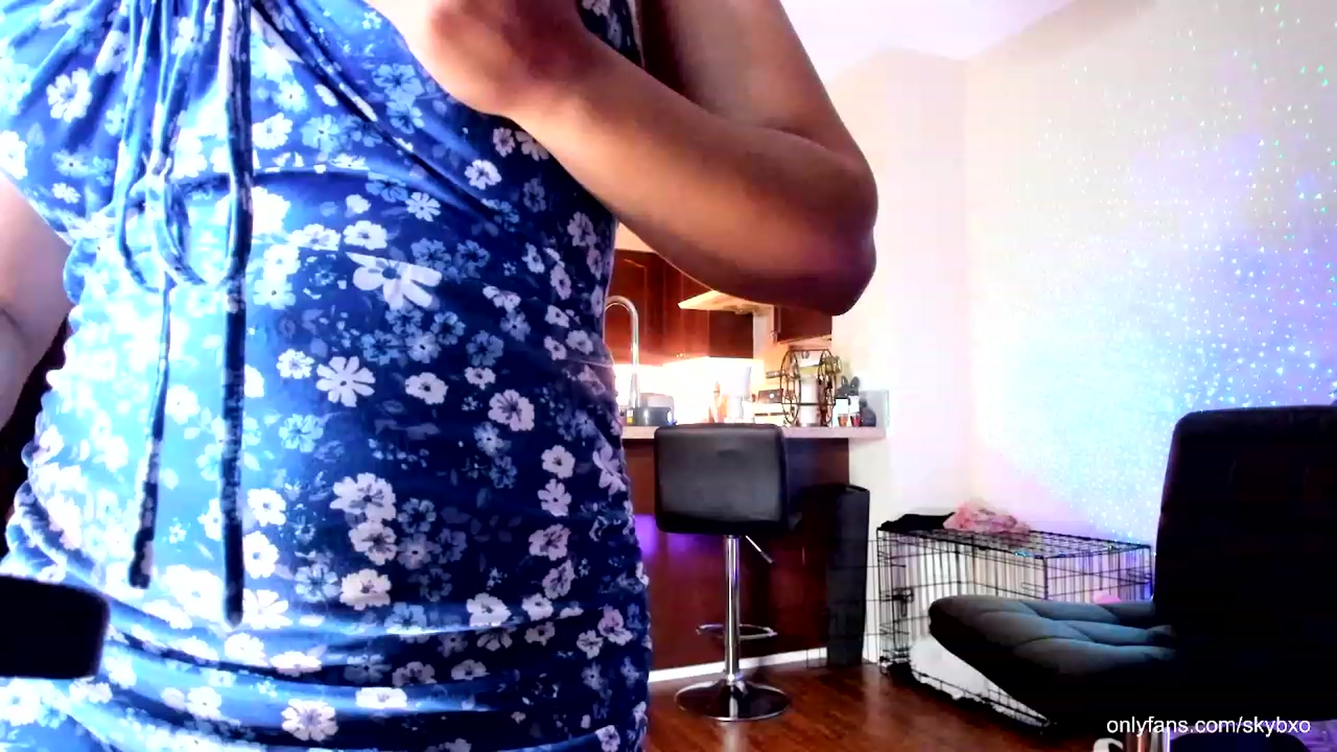 Gallery image thumbnail from SkyB_'s myfreecams stream on, 09/15/2023, 24:43 image 12 of 20