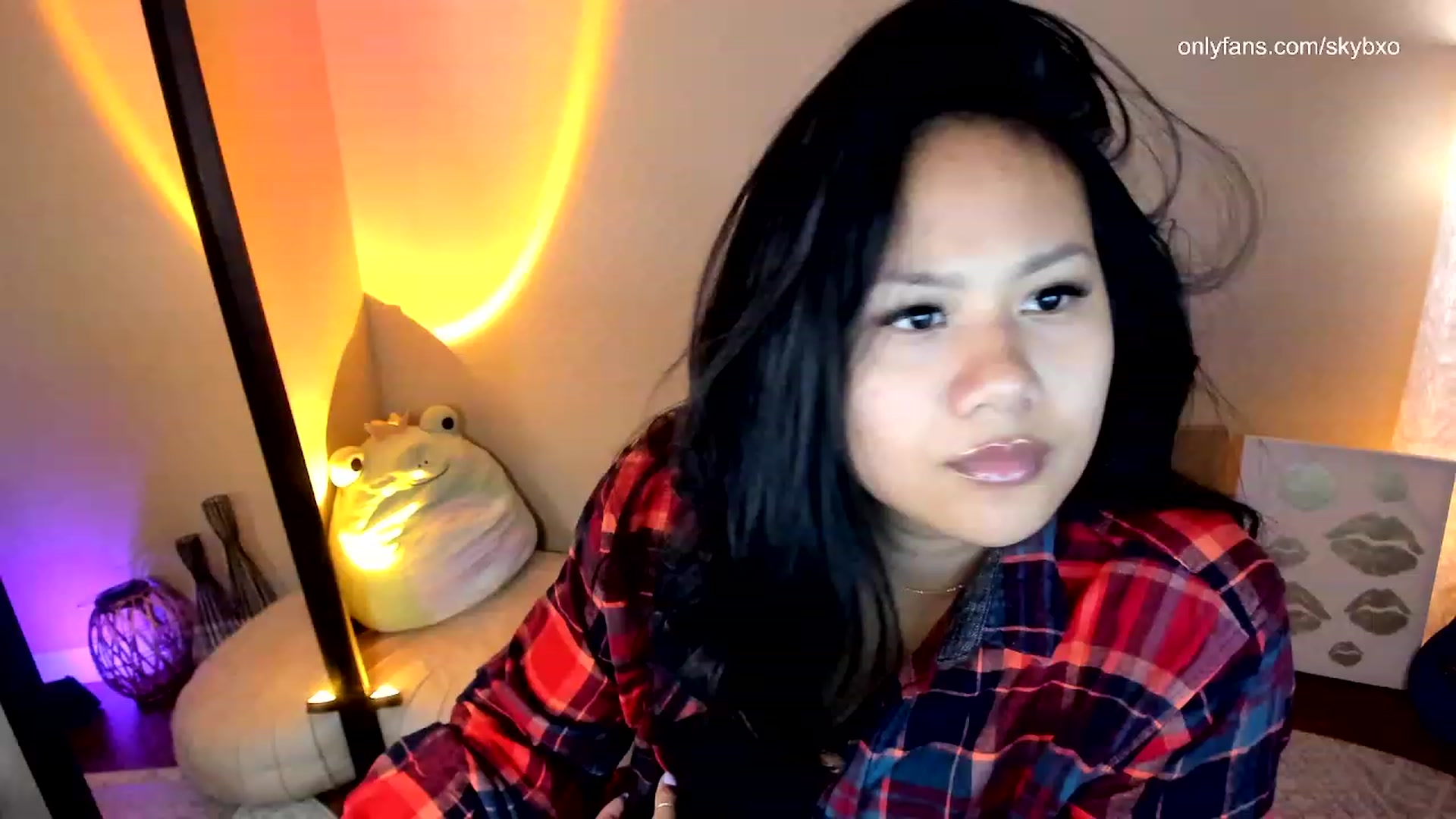 Gallery image thumbnail from SkyB_'s myfreecams stream on, 10/20/2023, 03:31 image 12 of 20