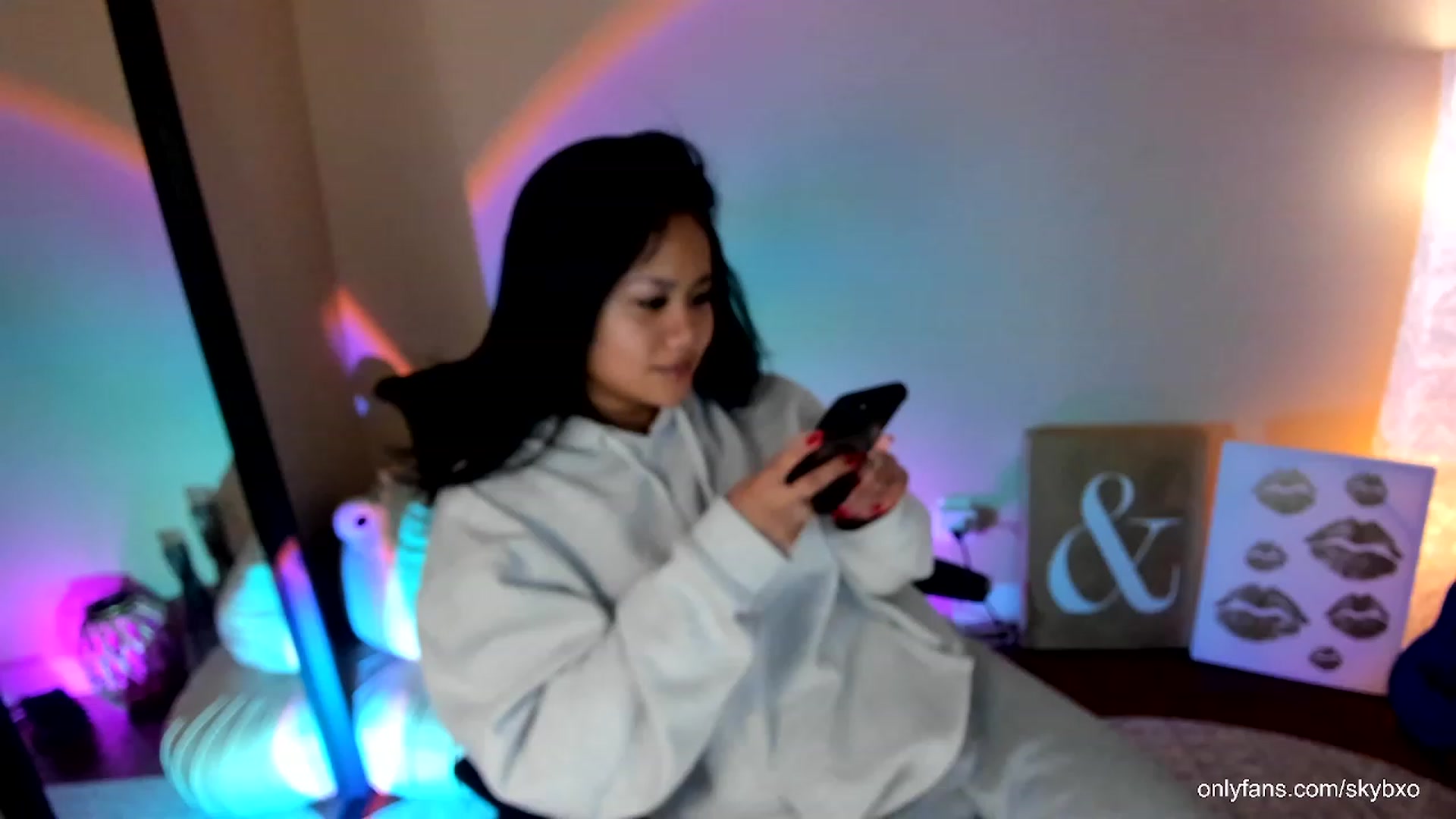 Gallery image thumbnail from SkyB_'s myfreecams stream on, 10/29/2023, 02:15 image 10 of 20