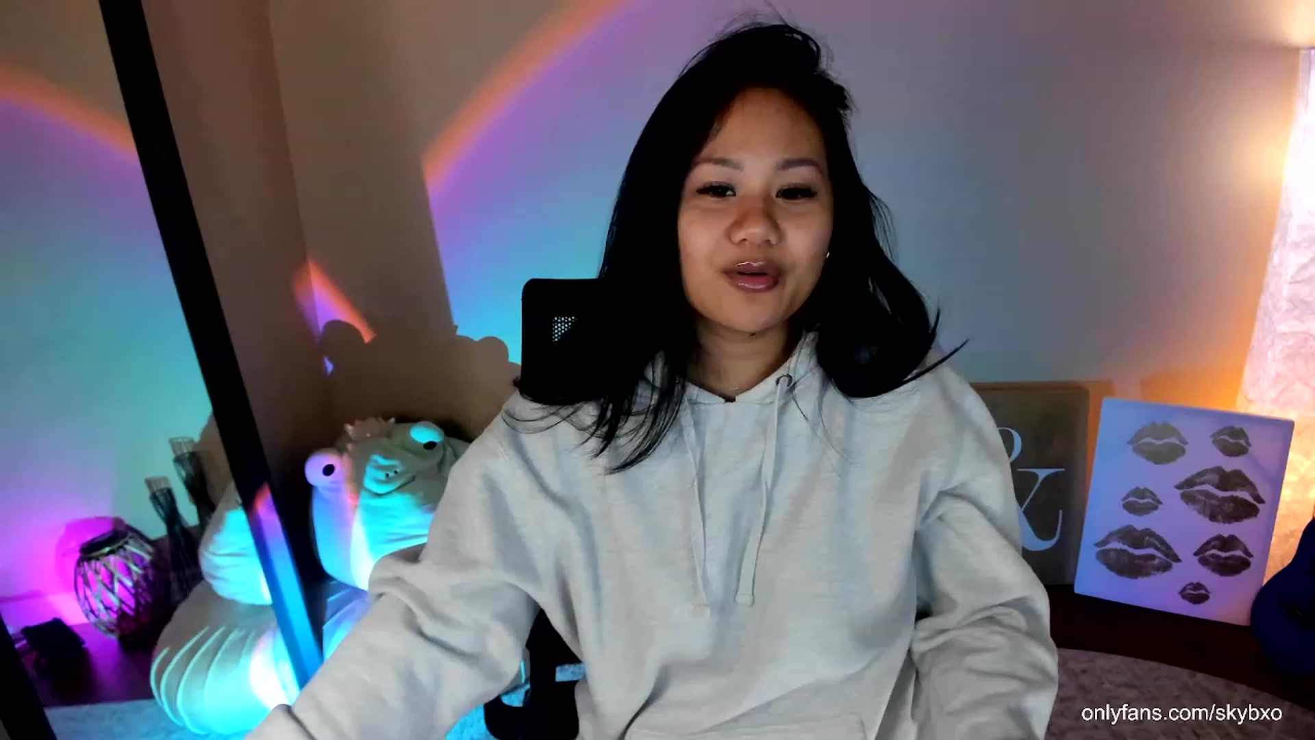 Gallery image thumbnail from SkyB_'s myfreecams stream on, 10/29/2023, 02:15 image 11 of 20