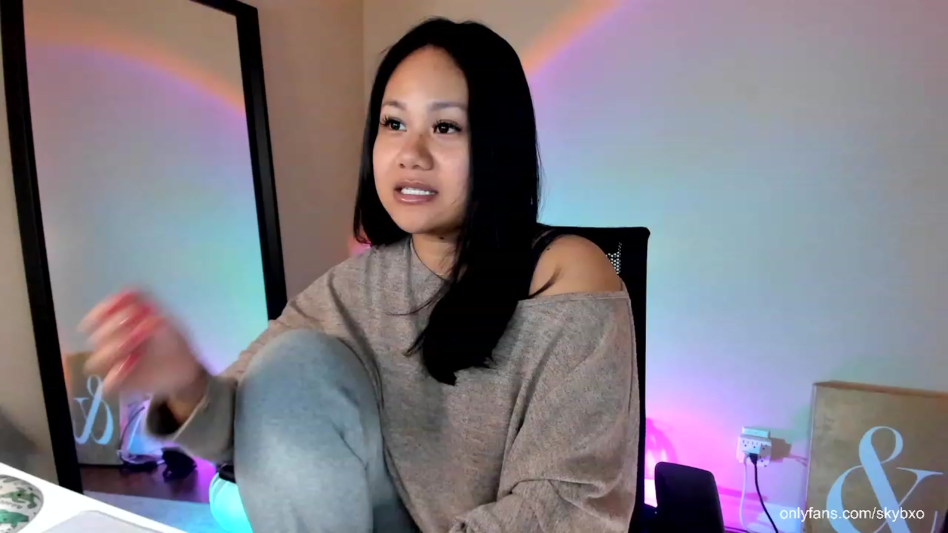 Gallery image thumbnail from SkyB_'s myfreecams stream on, 10/29/2023, 03:19 image 3 of 20