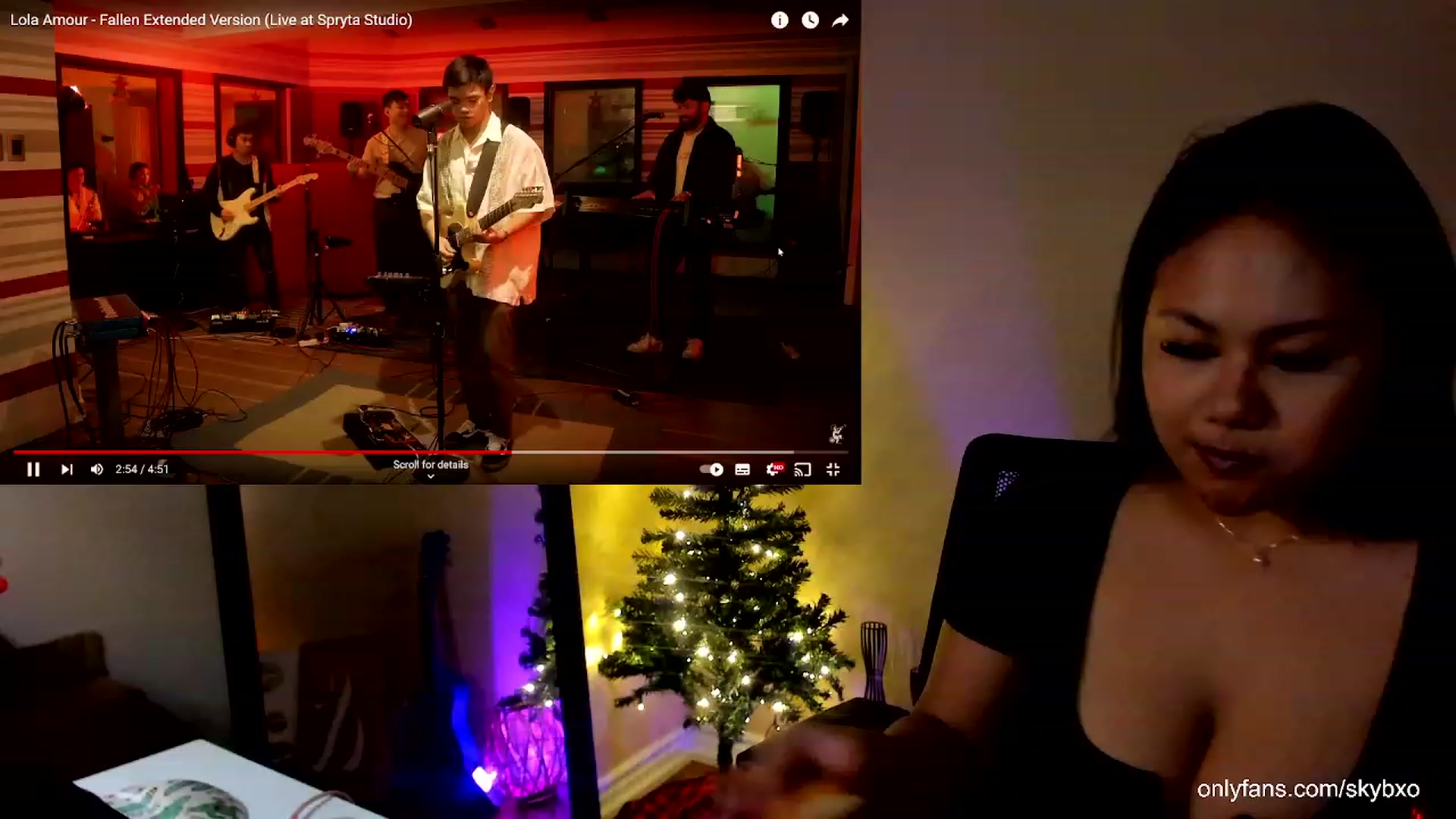 Gallery image thumbnail from SkyB_'s myfreecams stream on, 12/03/2023, 04:06 image 15 of 20