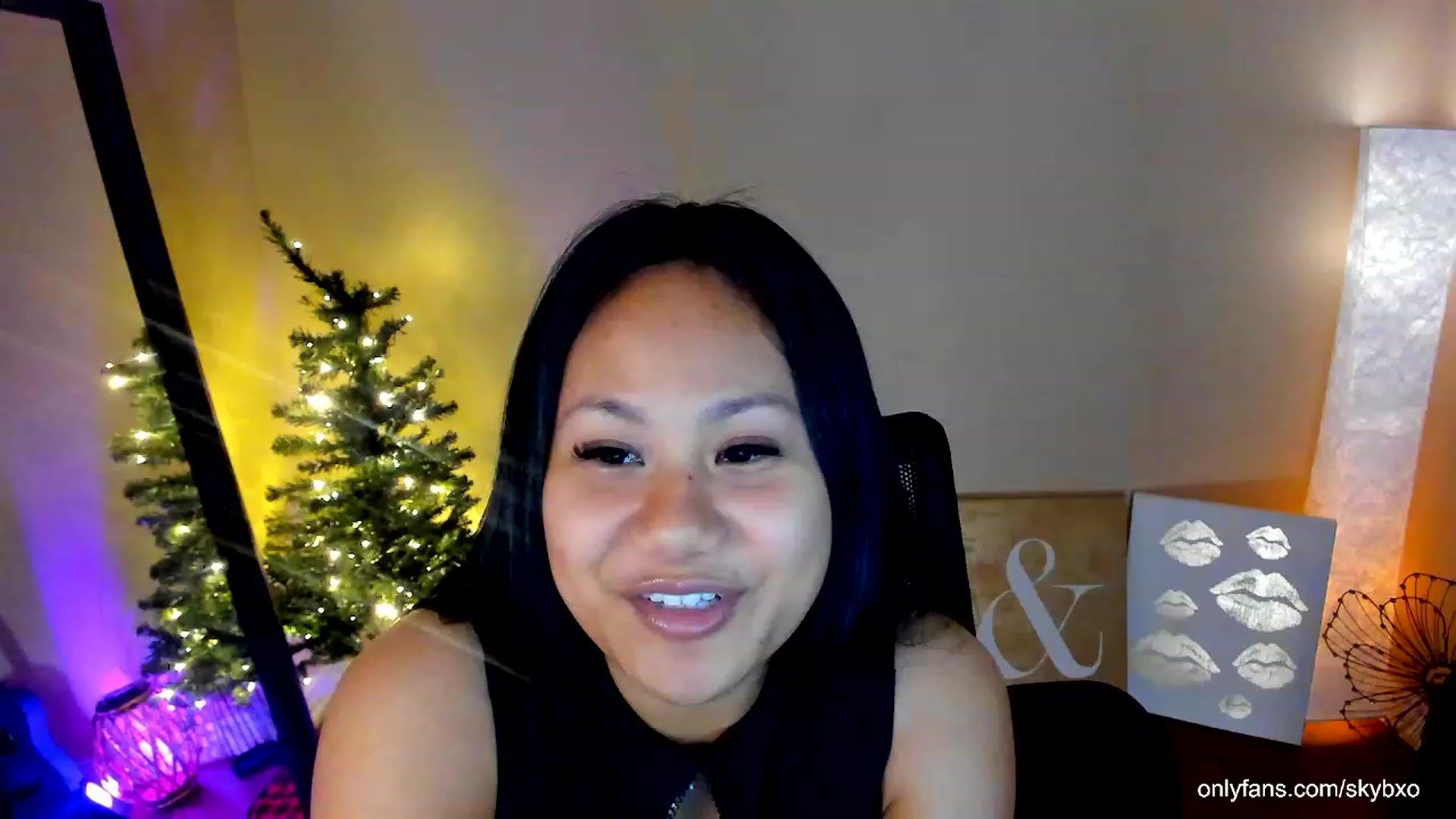 Gallery image thumbnail from SkyB_'s myfreecams stream on, 12/04/2023, 02:17 image 15 of 20
