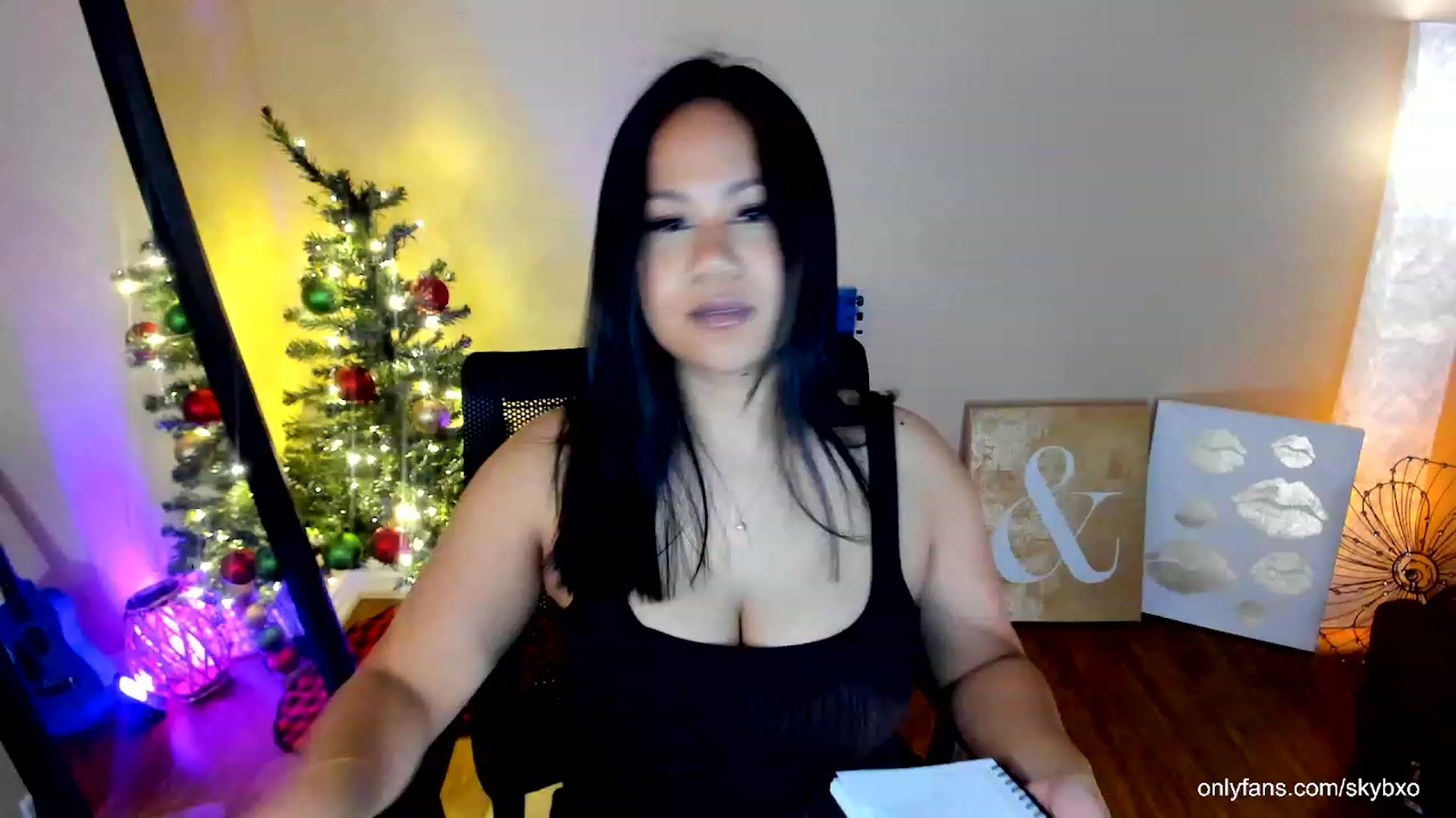 Gallery image thumbnail from SkyB_'s myfreecams stream on, 12/07/2023, 03:06 image 5 of 20