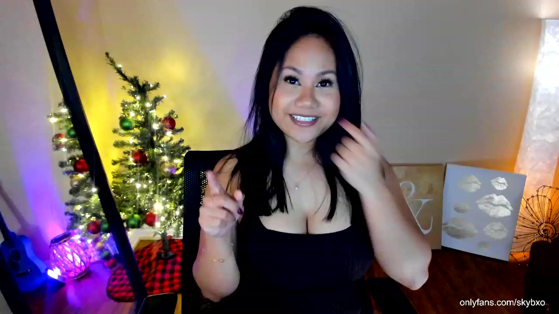 Gallery image thumbnail from SkyB_'s myfreecams stream on, 12/07/2023, 03:06 image 11 of 20