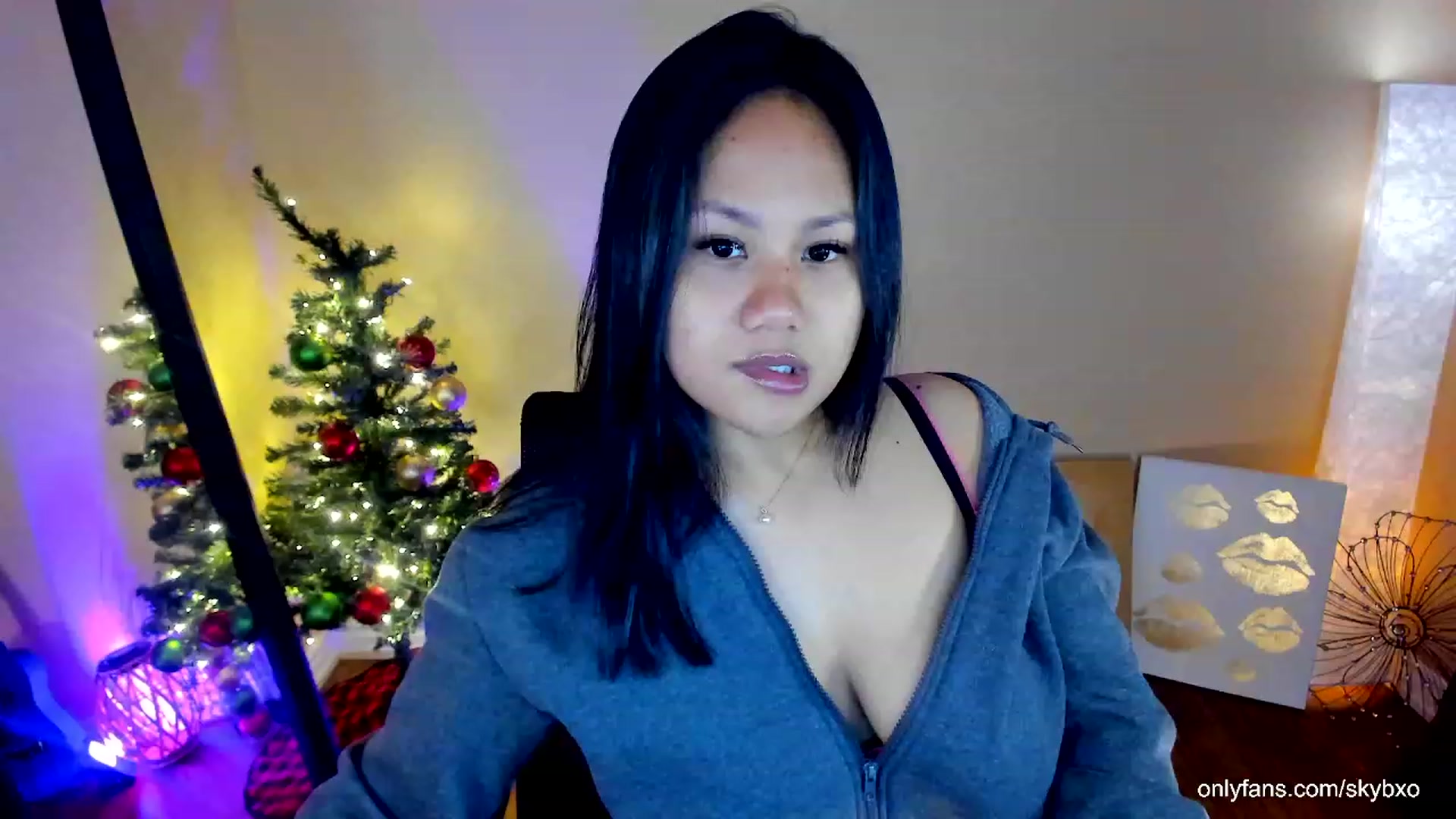 Gallery image thumbnail from SkyB_'s myfreecams stream on, 12/12/2023, 02:59 image 12 of 20