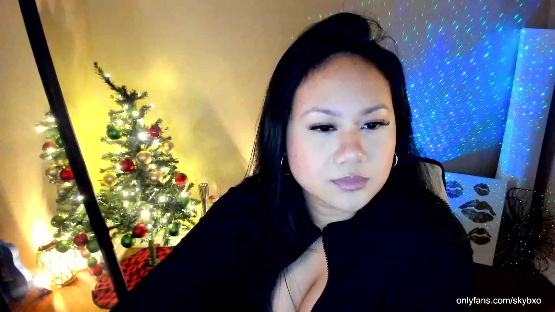 Gallery image thumbnail from SkyB_'s myfreecams stream on, 01/17/2024, 04:19 image 15 of 20