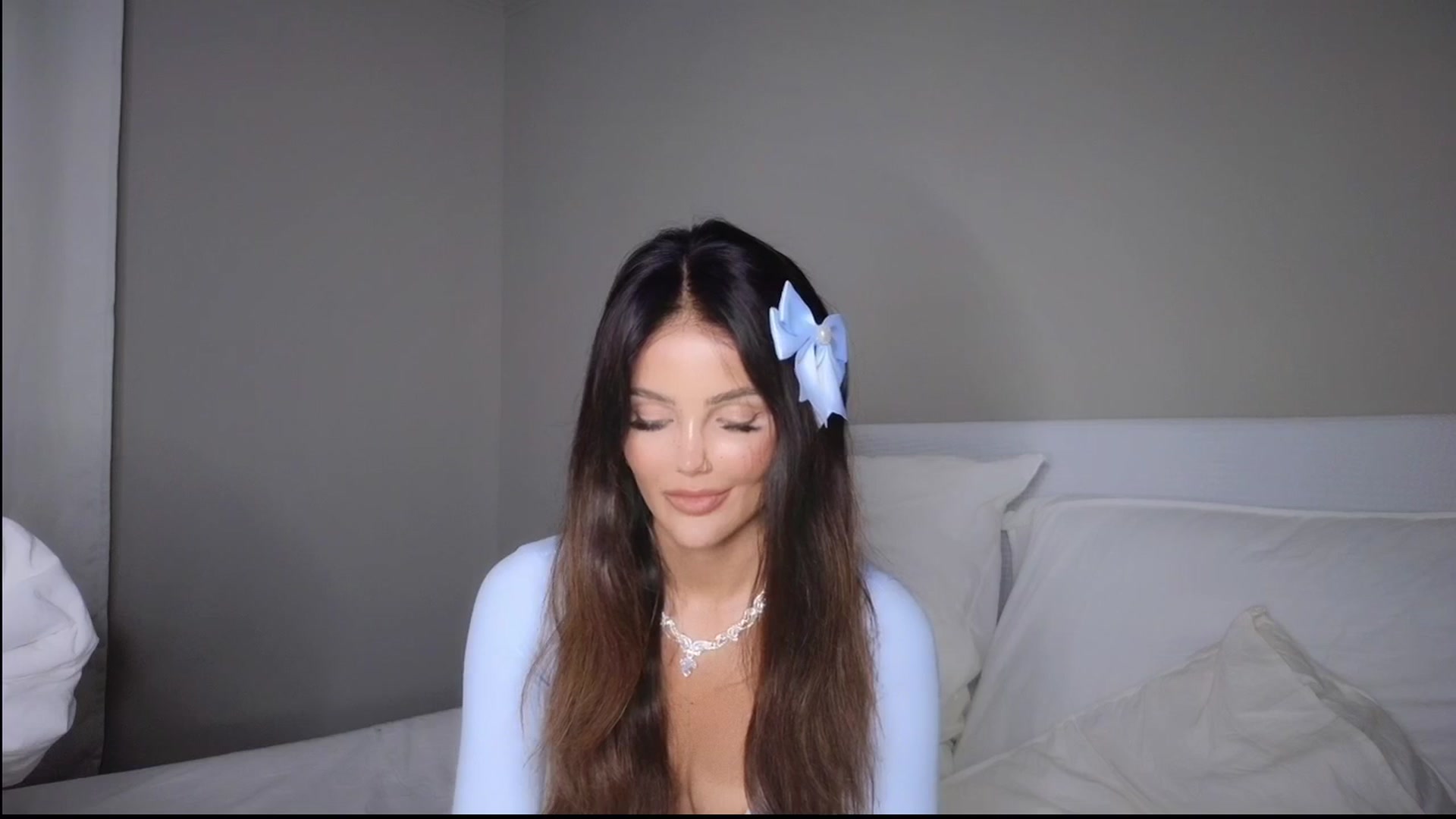 Gallery image thumbnail from SkyBella's myfreecams stream on, 07/06/2025, 23:55 image 7 of 20
