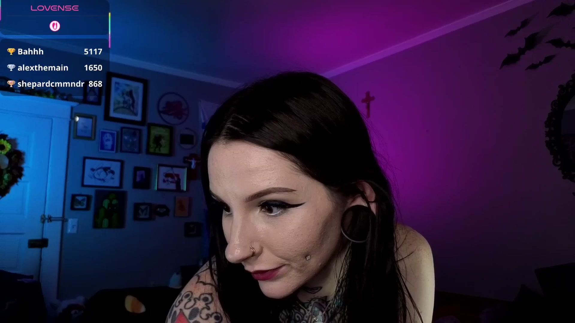 Gallery image thumbnail from SkyGraves's myfreecams stream on, 11/07/2025, 12:05 image 10 of 20