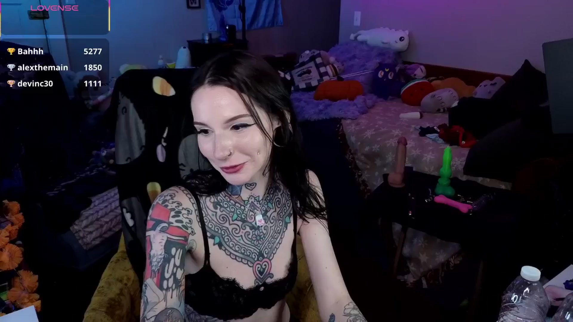 Gallery image thumbnail from SkyGraves's myfreecams stream on, 11/07/2025, 12:05 image 20 of 20