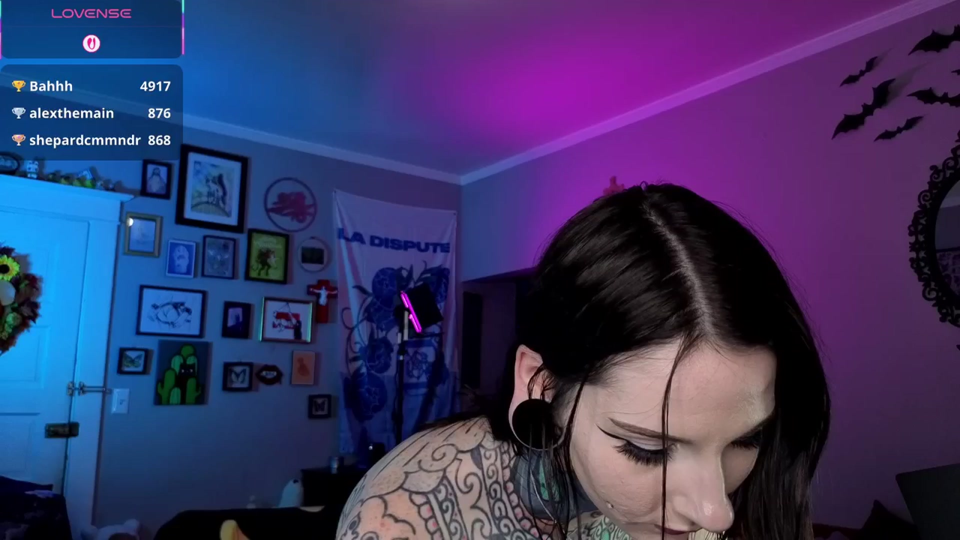 Gallery image thumbnail from SkyGraves's myfreecams stream on, 11/07/2025, 12:05 image 1 of 20