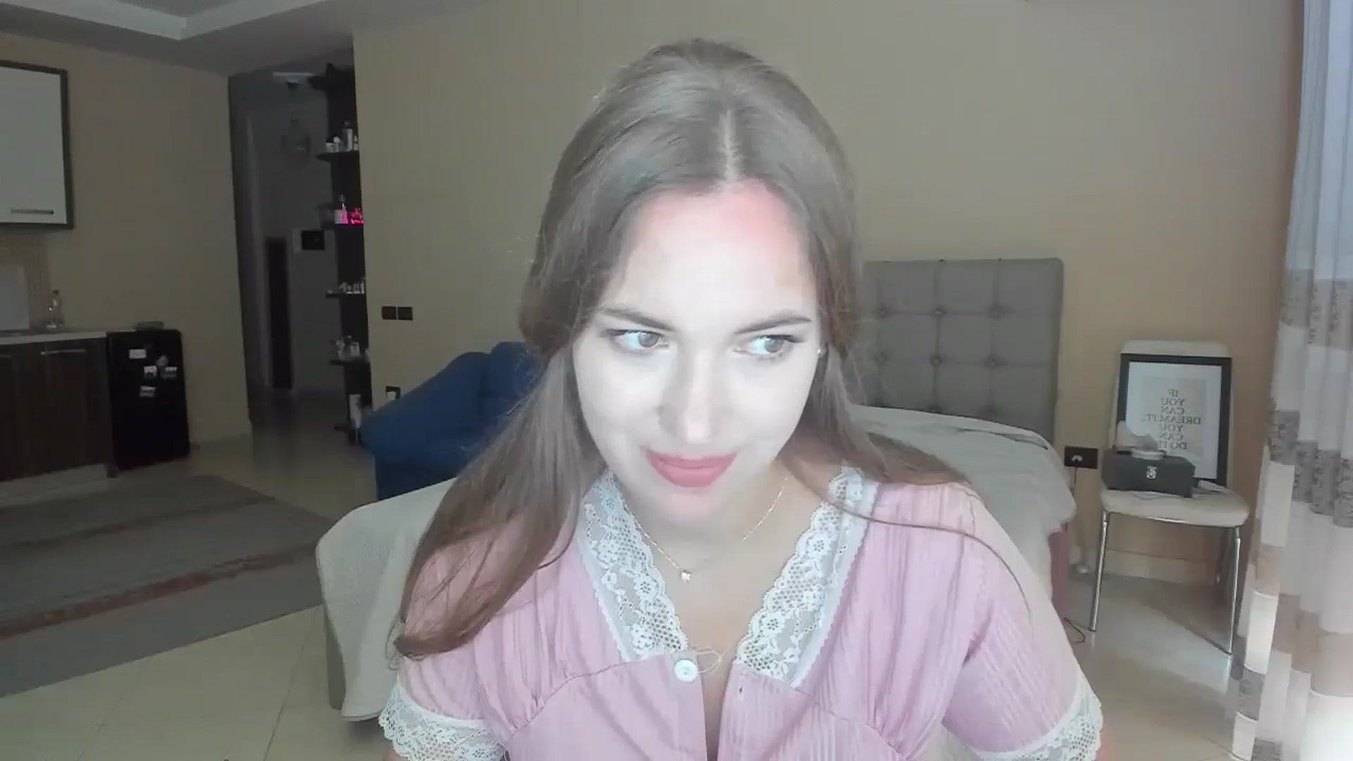 Gallery image thumbnail from SkySunFlower's myfreecams stream on, 06/01/2024, 19:00 image 4 of 20