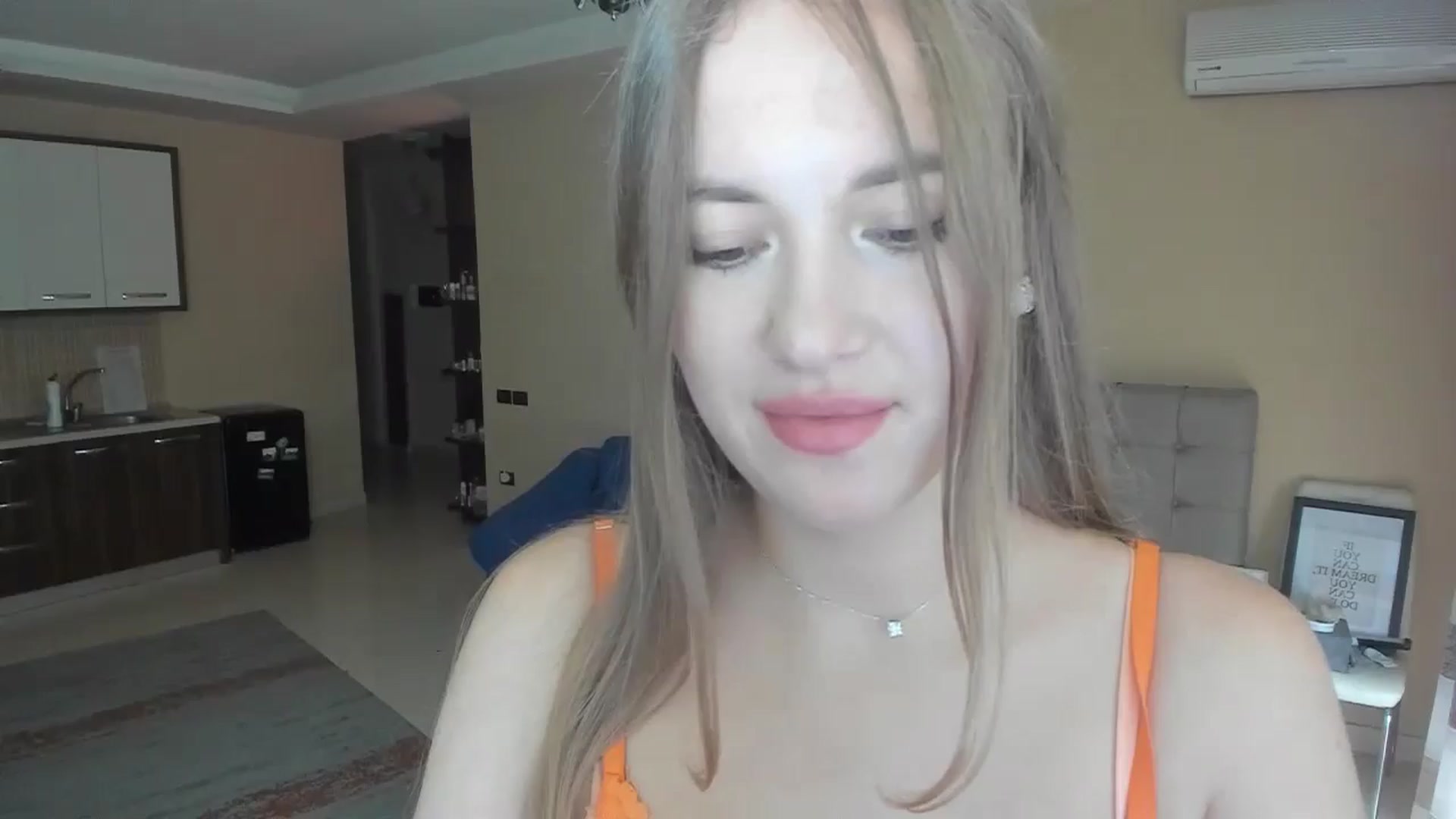 Gallery image thumbnail from SkySunFlower's myfreecams stream on, 06/16/2024, 13:57 image 1 of 20