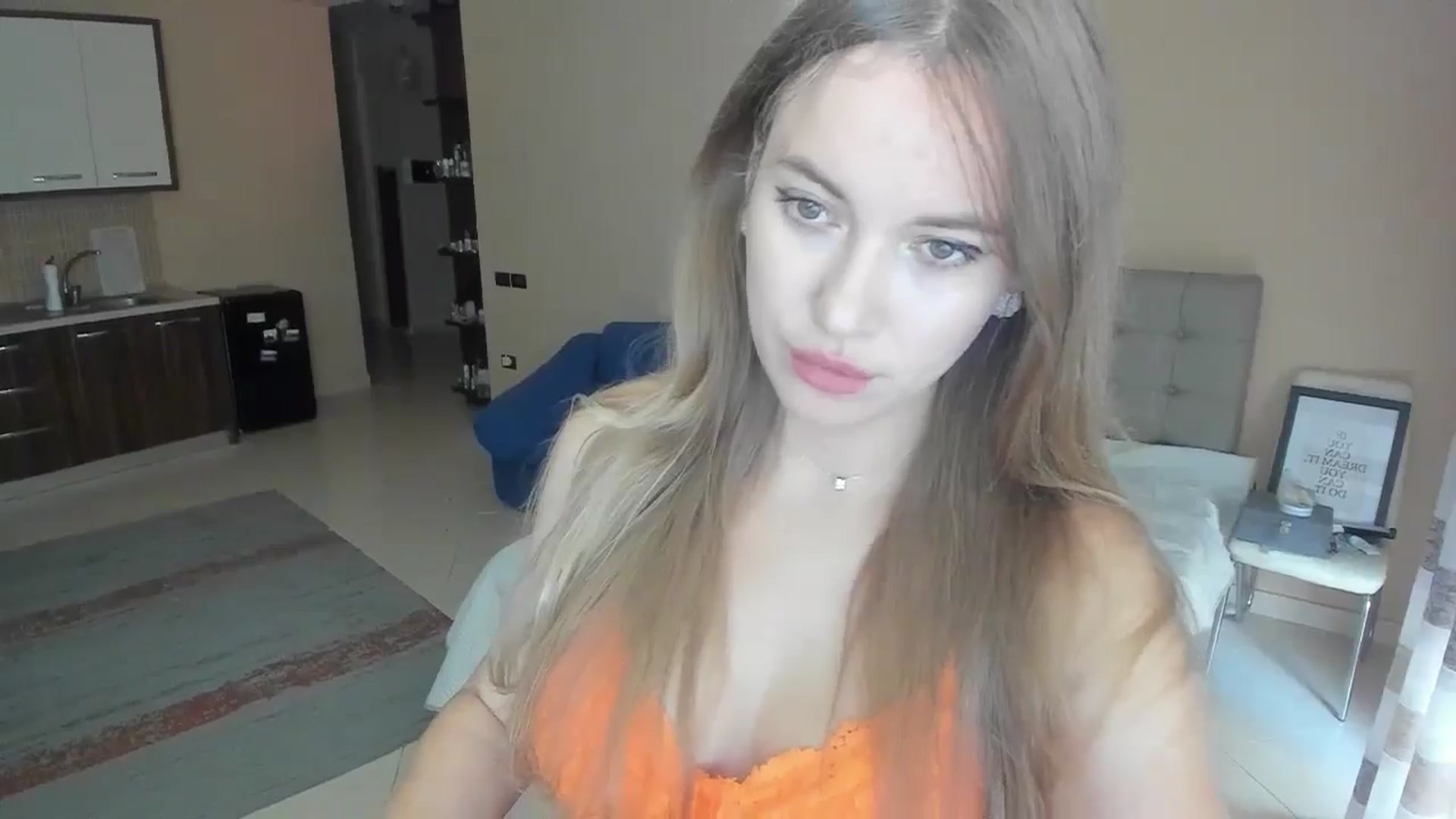 Gallery image thumbnail from SkySunFlower's myfreecams stream on, 06/16/2024, 15:03 image 17 of 20