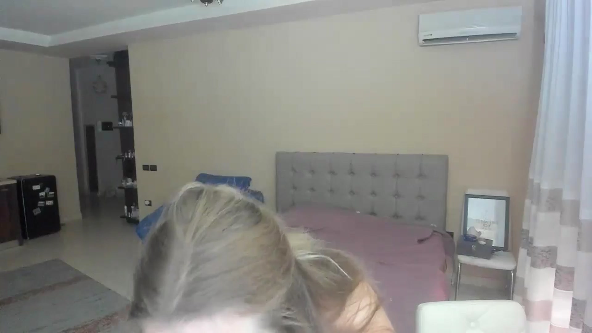 Gallery image thumbnail from SkySunFlower's myfreecams stream on, 07/17/2024, 18:10 image 8 of 20