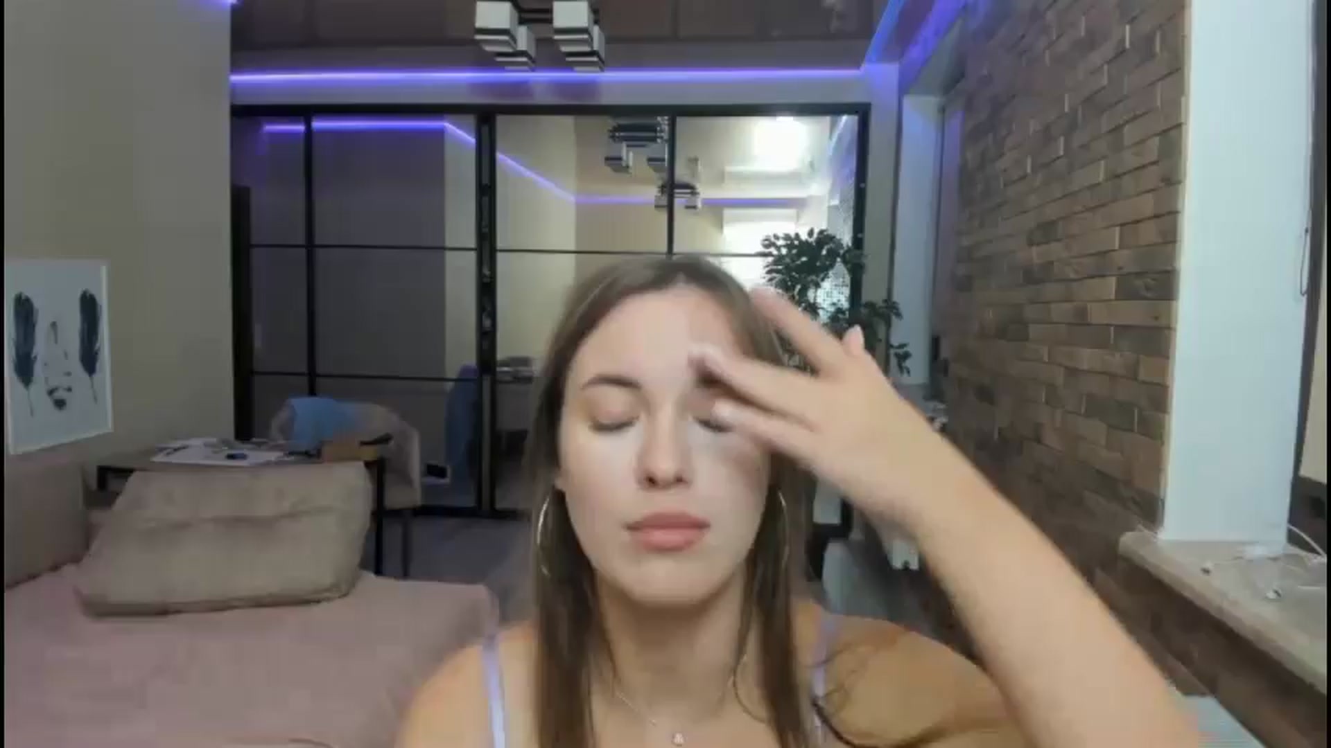 Gallery image thumbnail from SkySunFlower's myfreecams stream on, 08/16/2024, 21:04 image 20 of 20