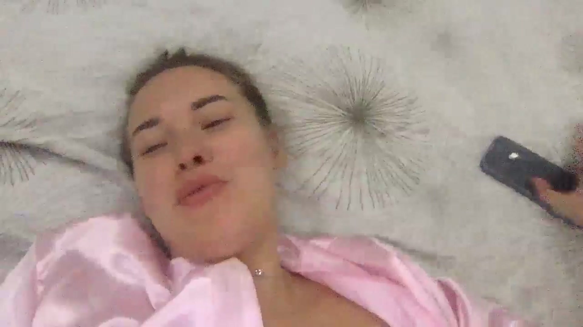 Gallery image thumbnail from SkySunFlower's myfreecams stream on, 09/19/2024, 18:29 image 9 of 20