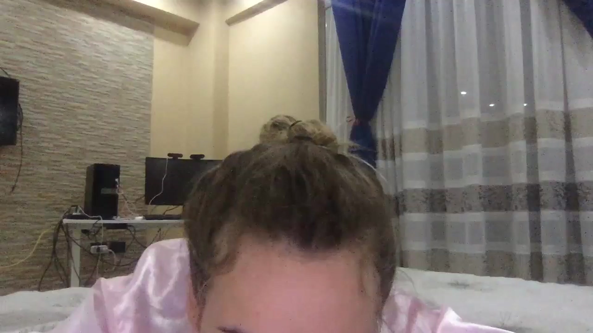 Gallery image thumbnail from SkySunFlower's myfreecams stream on, 09/19/2024, 18:29 image 5 of 20