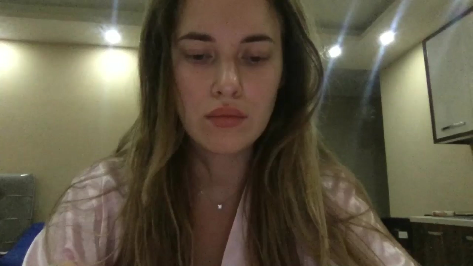 Gallery image thumbnail from SkySunFlower's myfreecams stream on, 09/19/2024, 19:59 image 10 of 20