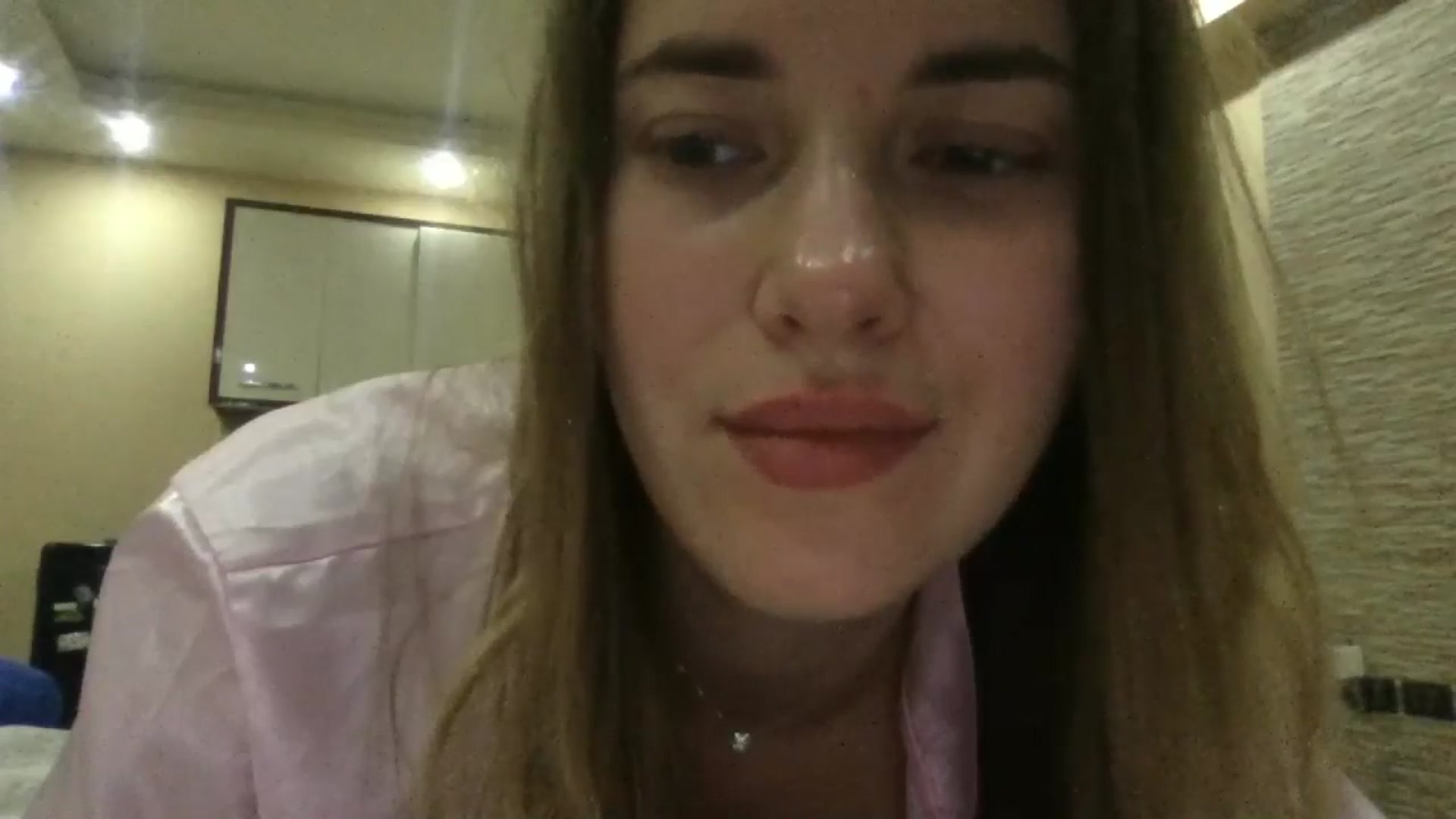 Gallery image thumbnail from SkySunFlower's myfreecams stream on, 09/19/2024, 19:59 image 13 of 20