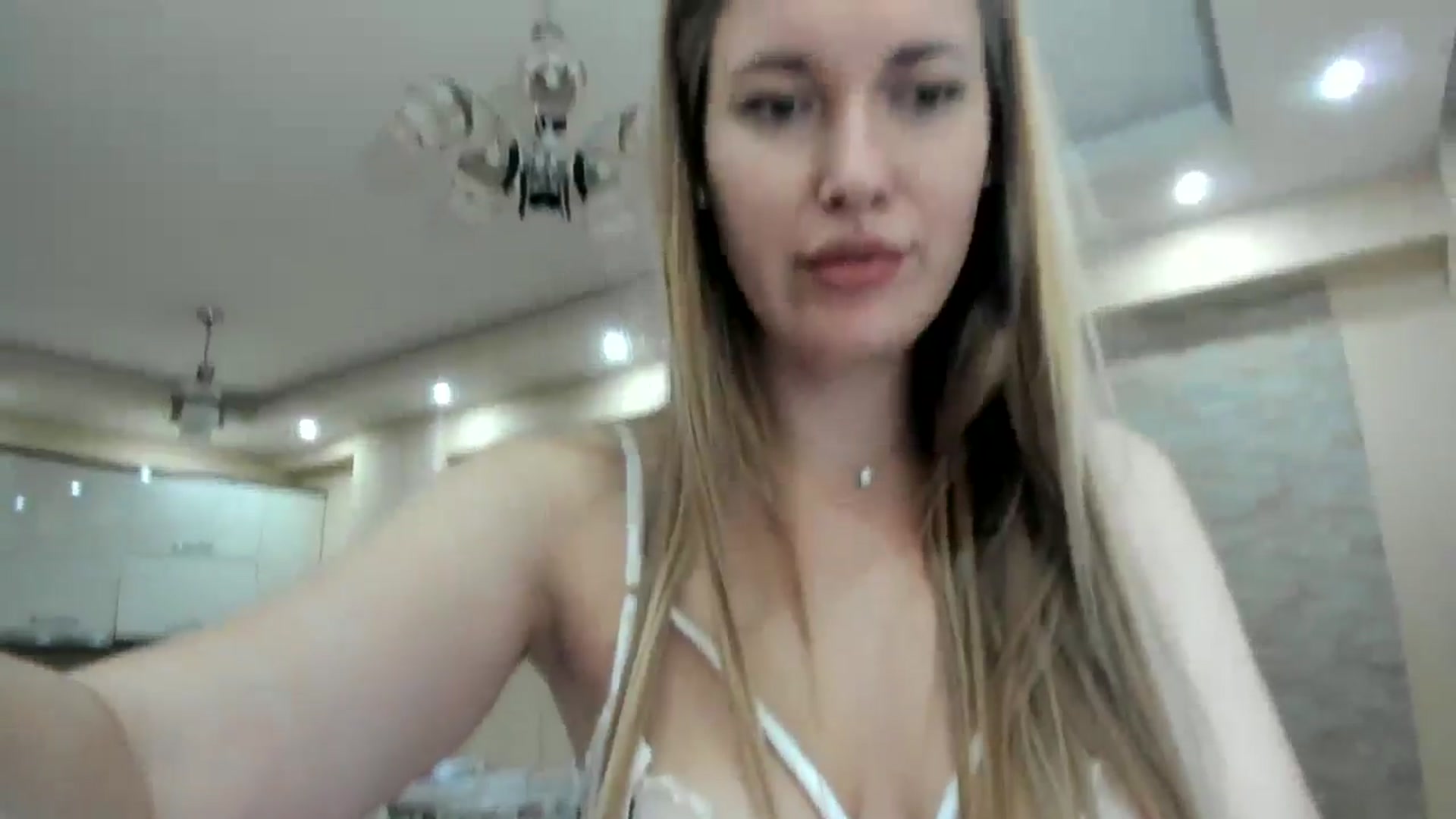 Gallery image thumbnail from SkySunFlower's myfreecams stream on, 10/06/2024, 01:51 image 10 of 20