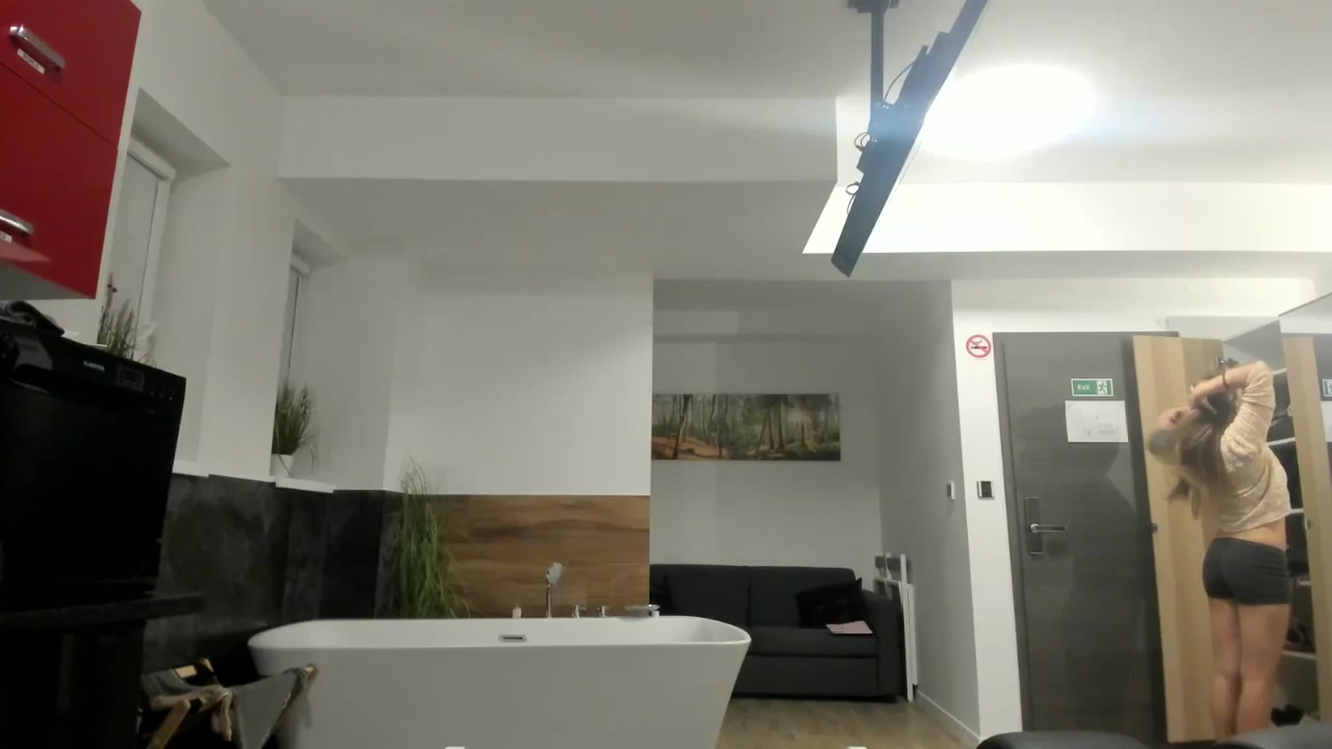 Gallery image thumbnail from SkySunFlower's myfreecams stream on, 10/14/2024, 18:59 image 9 of 20