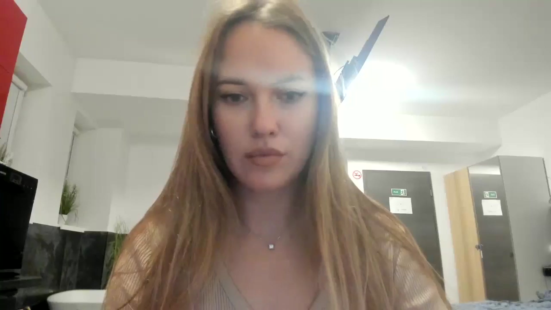 Gallery image thumbnail from SkySunFlower's myfreecams stream on, 10/16/2024, 17:50 image 20 of 20