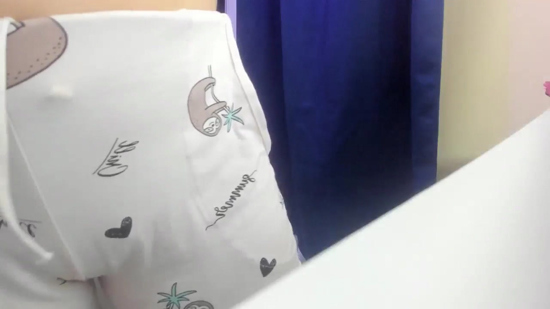 Gallery image thumbnail from SkySunFlower's myfreecams stream on, 10/31/2024, 17:00 image 4 of 20
