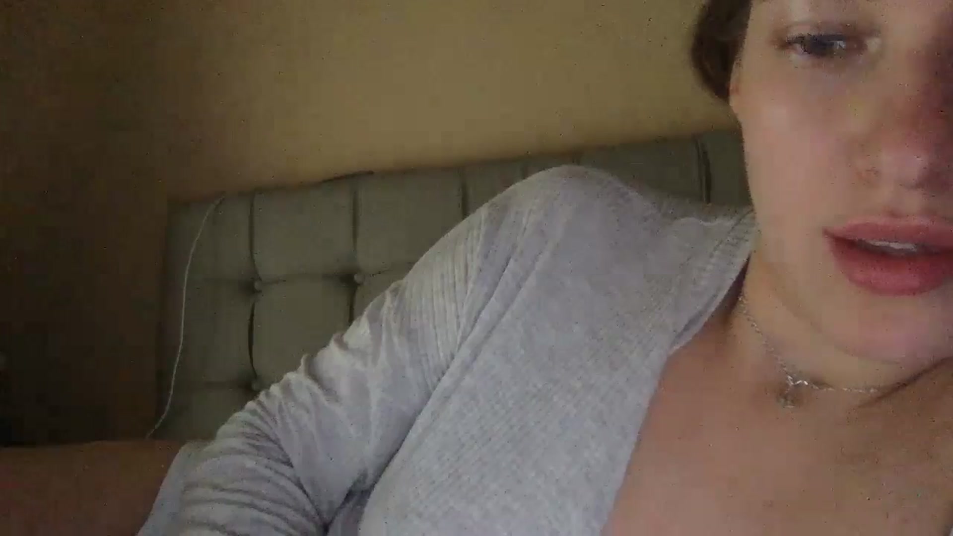 Gallery image thumbnail from SkySunFlower's myfreecams stream on, 11/20/2024, 11:46 image 18 of 20