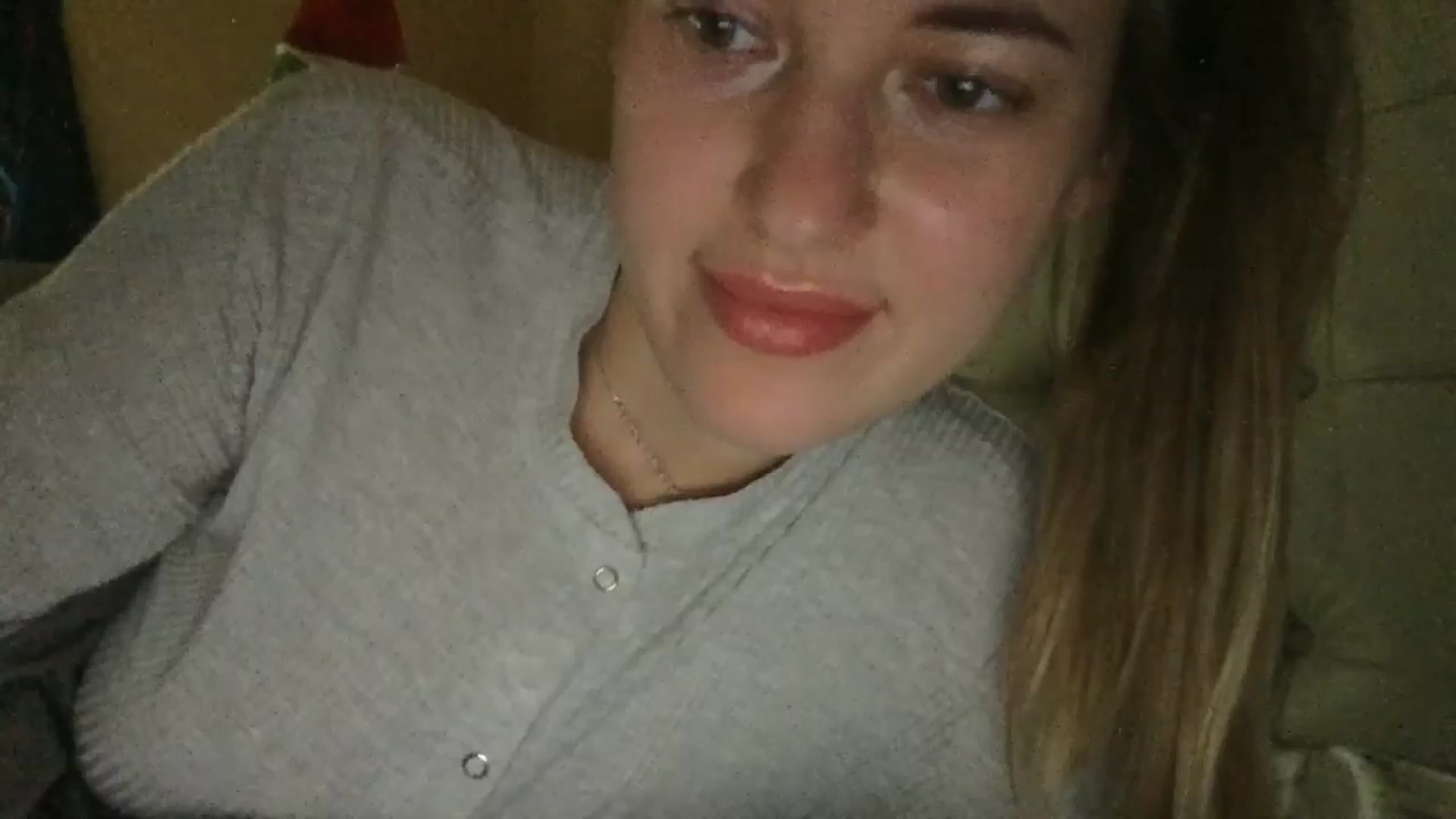 Gallery image thumbnail from SkySunFlower's myfreecams stream on, 11/20/2024, 11:46 image 3 of 20