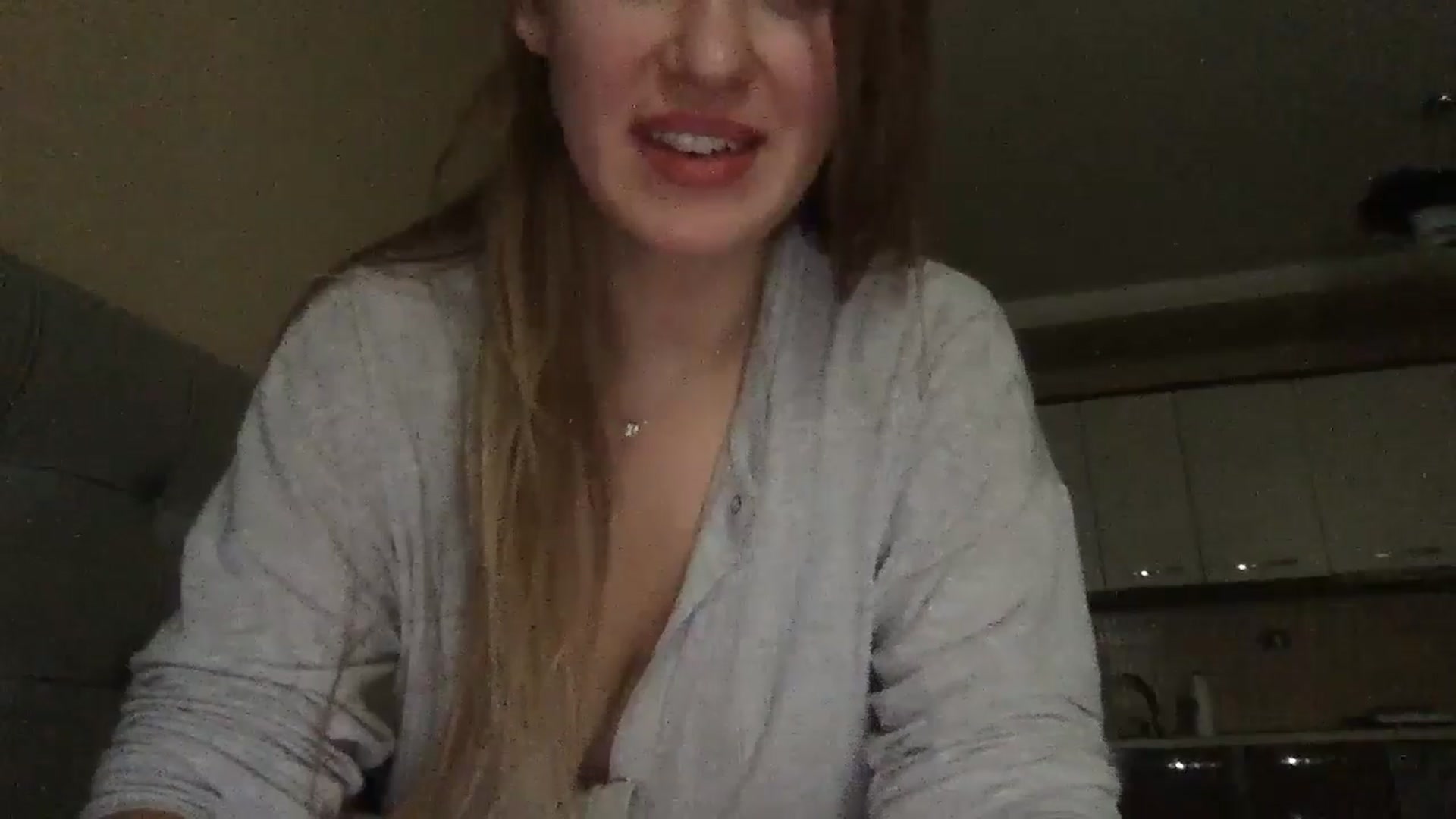 Gallery image thumbnail from SkySunFlower's myfreecams stream on, 11/24/2024, 11:00 image 9 of 20