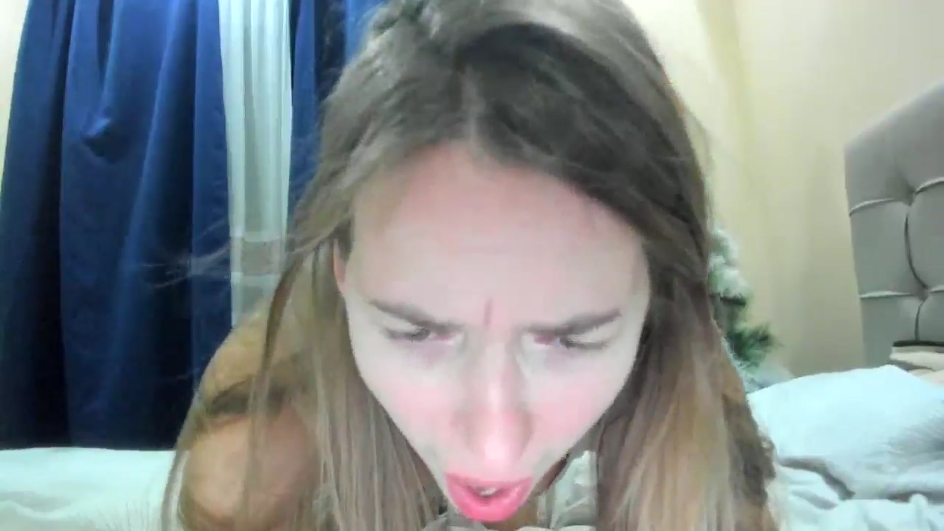 Gallery image thumbnail from SkySunFlower's myfreecams stream on, 11/25/2024, 01:10 image 2 of 20