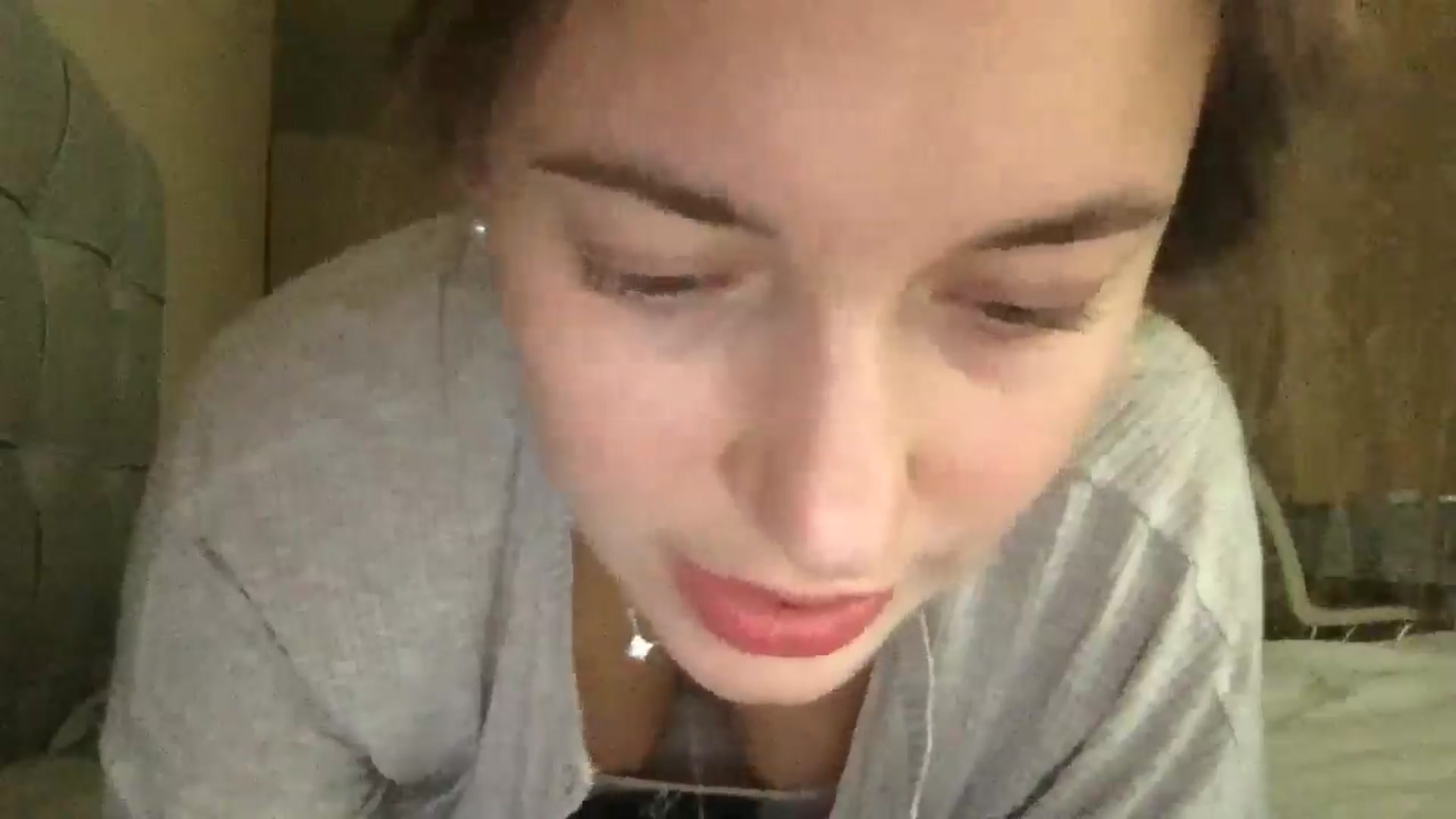 Gallery image thumbnail from SkySunFlower's myfreecams stream on, 11/29/2024, 12:20 image 18 of 20