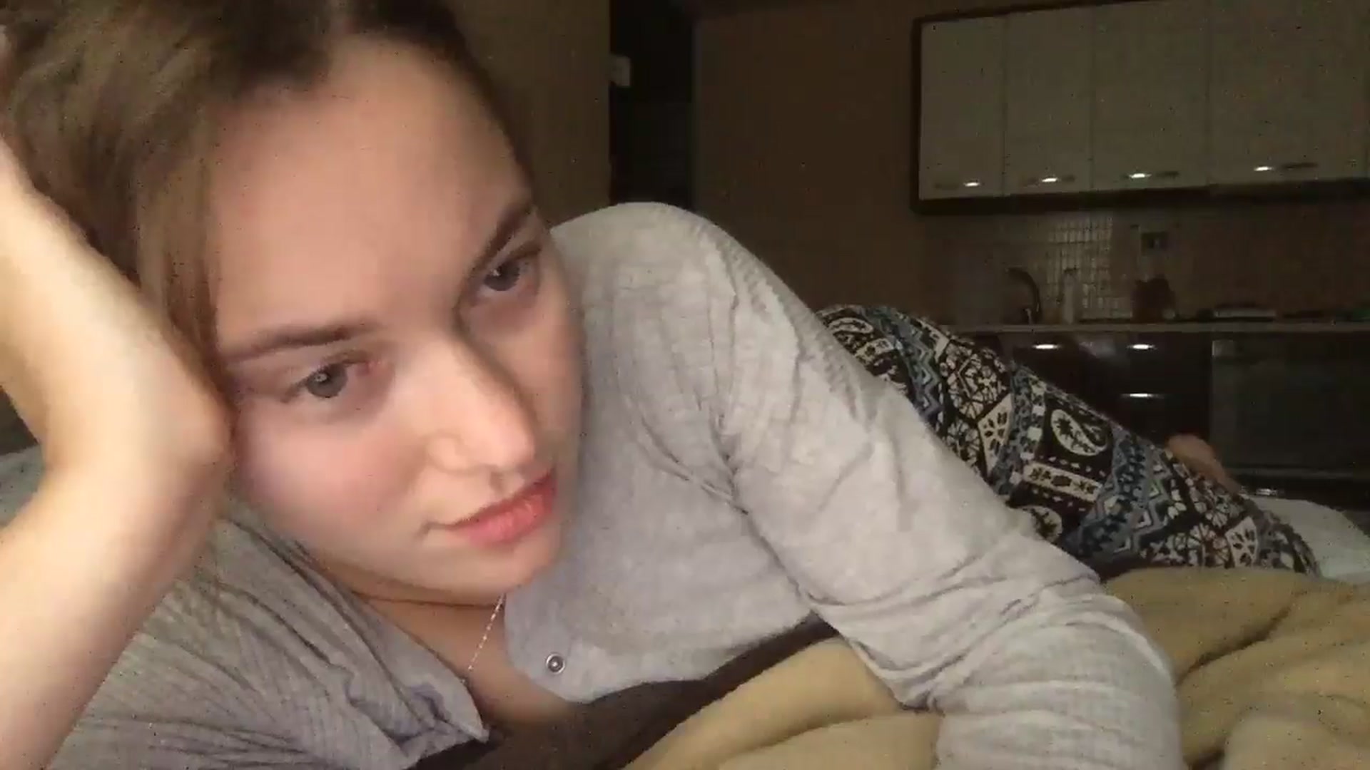 Gallery image thumbnail from SkySunFlower's myfreecams stream on, 11/29/2024, 13:00 image 5 of 20