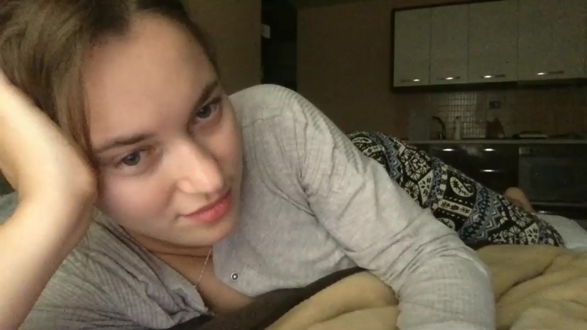 Gallery image thumbnail from SkySunFlower's myfreecams stream on, 11/29/2024, 13:00 image 3 of 20