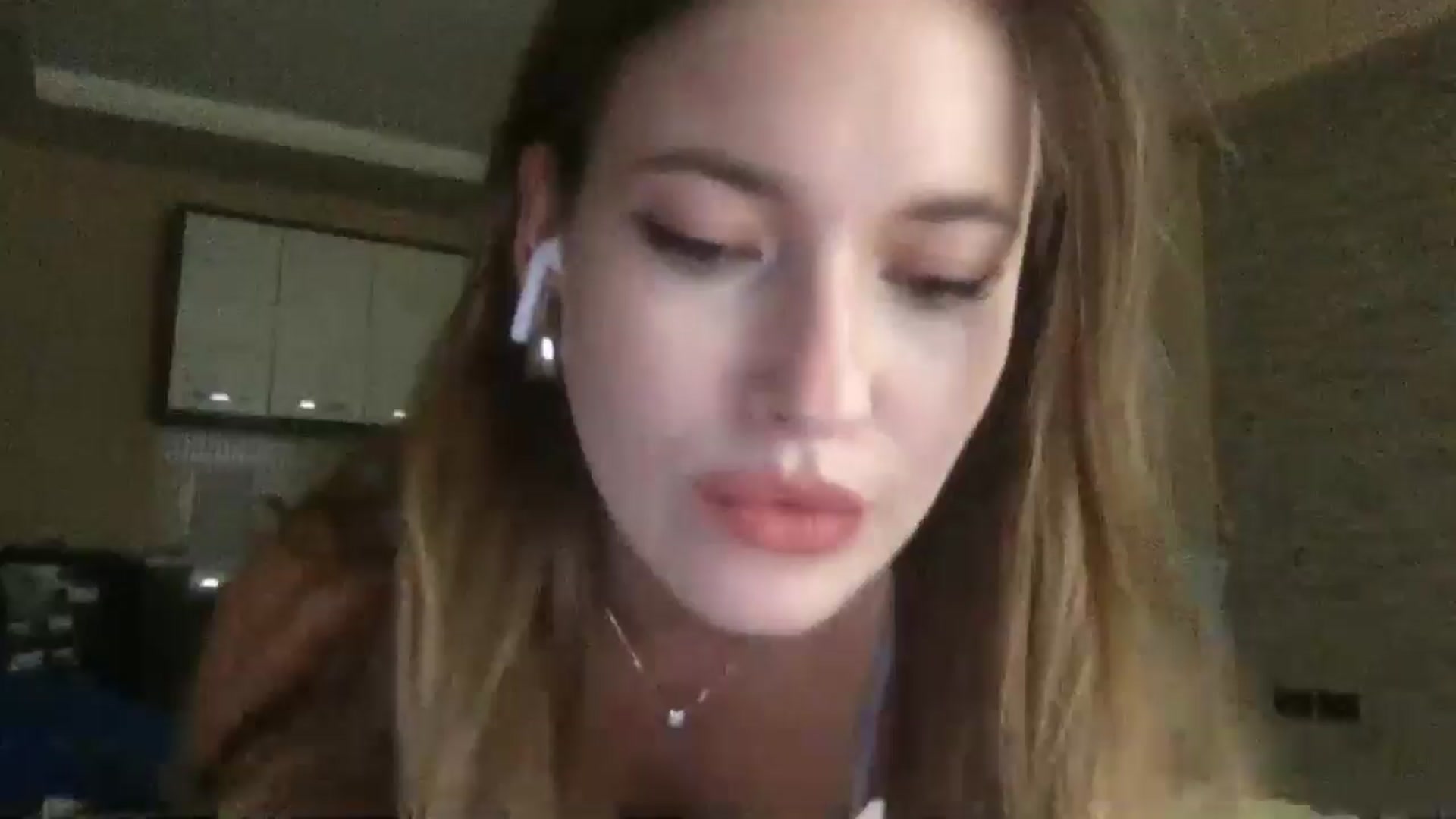 Gallery image thumbnail from SkySunFlower's myfreecams stream on, 12/03/2024, 09:57 image 1 of 20