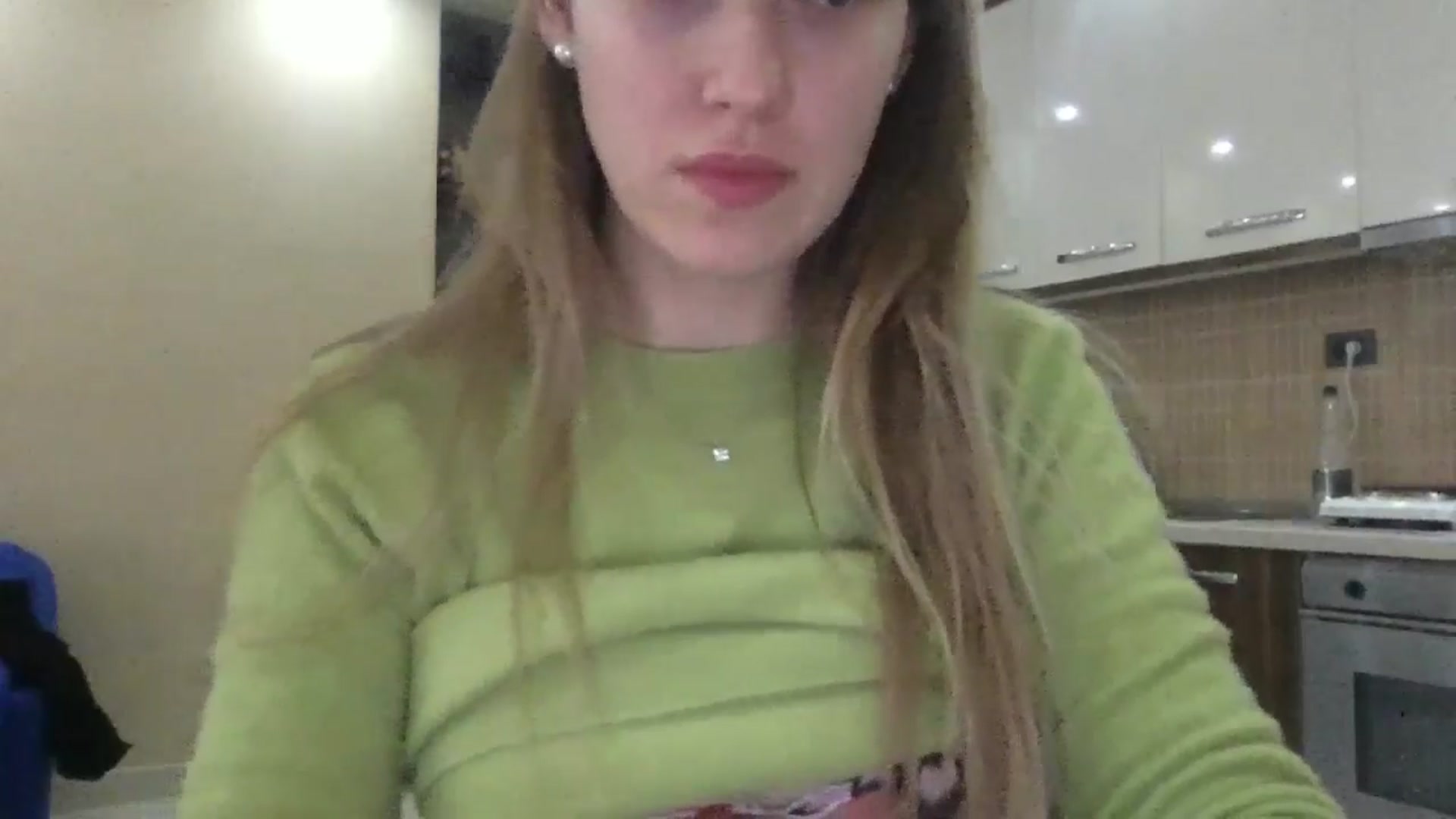 Gallery image thumbnail from SkySunFlower's myfreecams stream on, 12/05/2024, 09:49 image 6 of 20